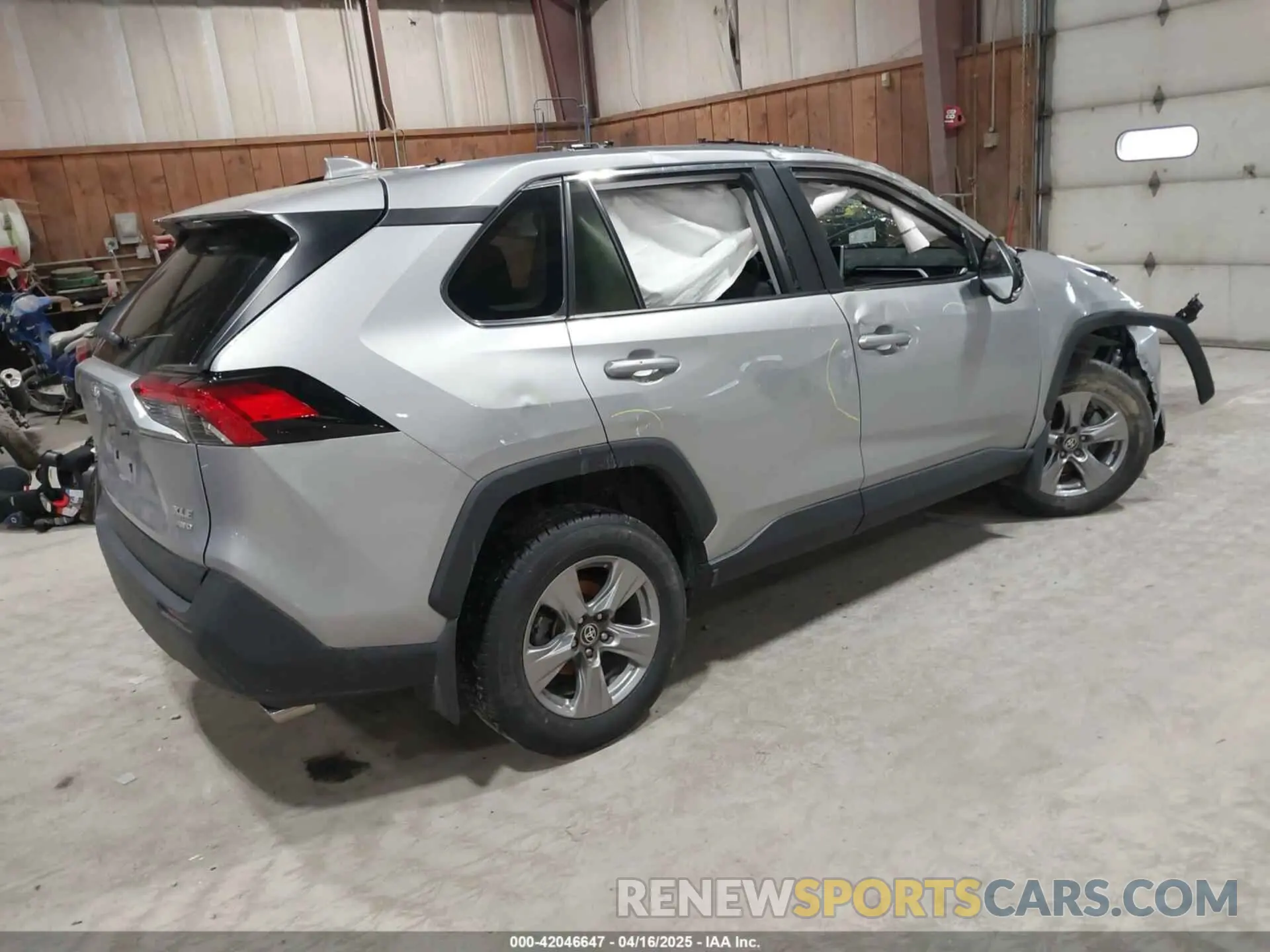 4 Photograph of a damaged car 2T3P1RFVXRC481050 TOYOTA RAV4 2024