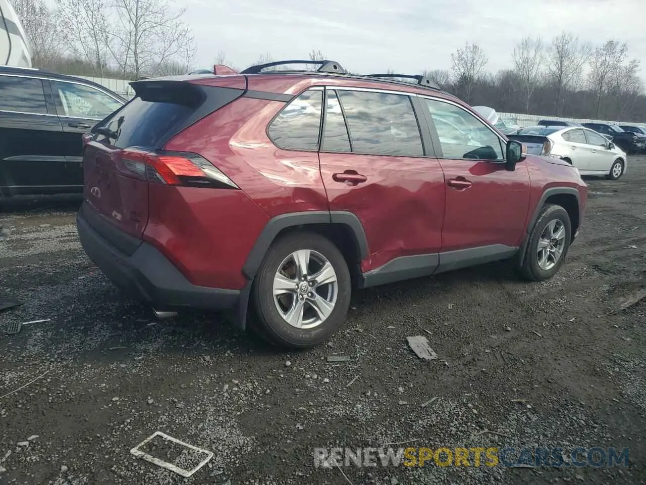 3 Photograph of a damaged car 2T3P1RFVXRW466952 TOYOTA RAV4 2024