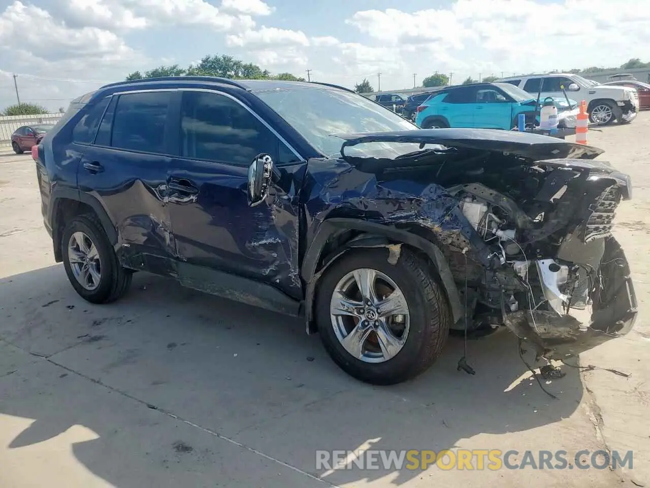 4 Photograph of a damaged car 2T3RWRFV0RW202617 TOYOTA RAV4 2024