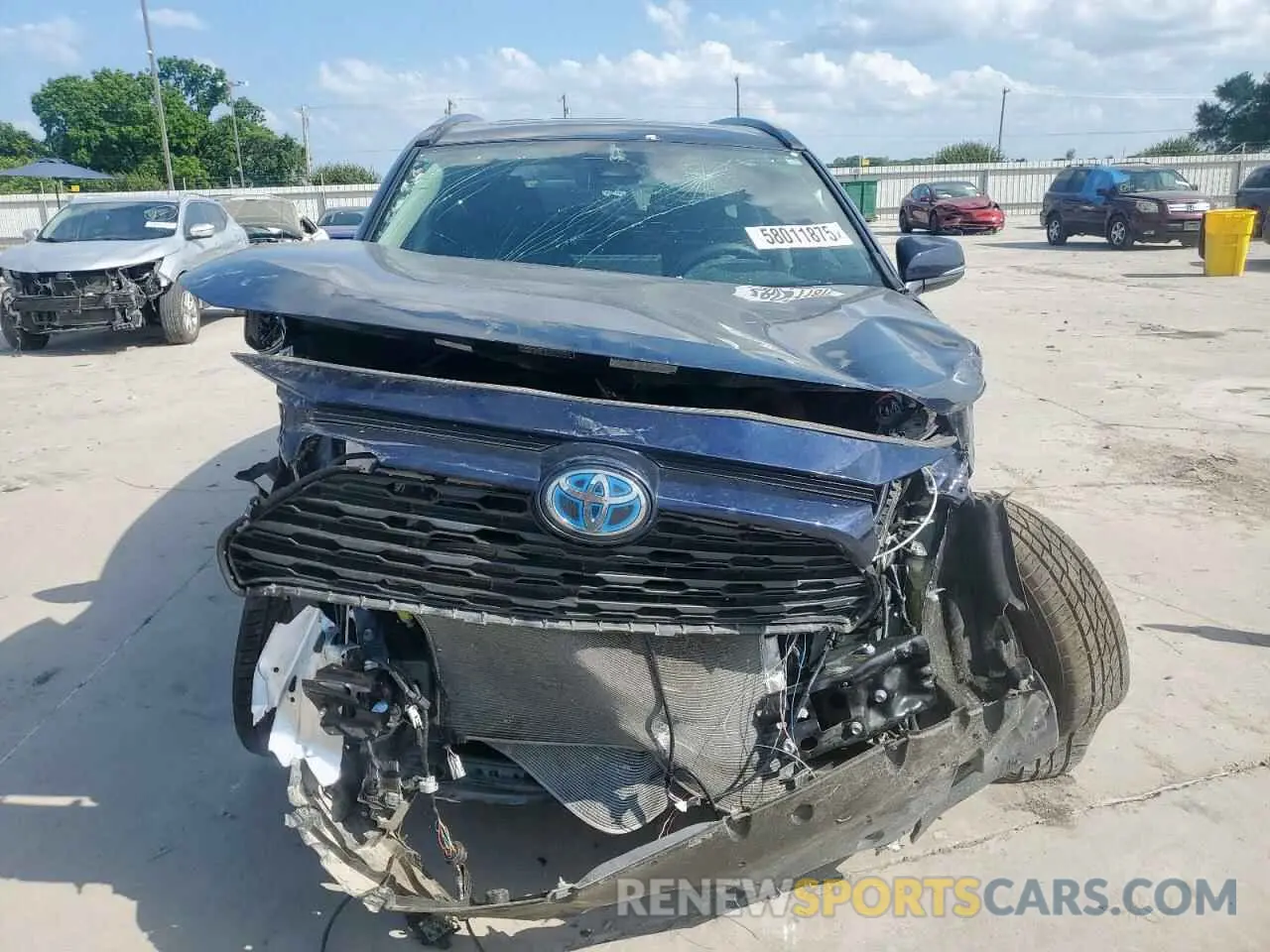 5 Photograph of a damaged car 2T3RWRFV0RW202617 TOYOTA RAV4 2024