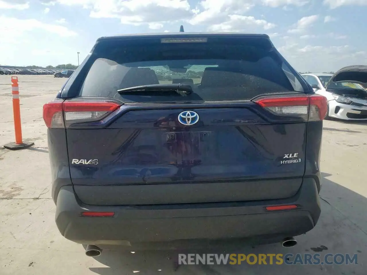 6 Photograph of a damaged car 2T3RWRFV0RW202617 TOYOTA RAV4 2024