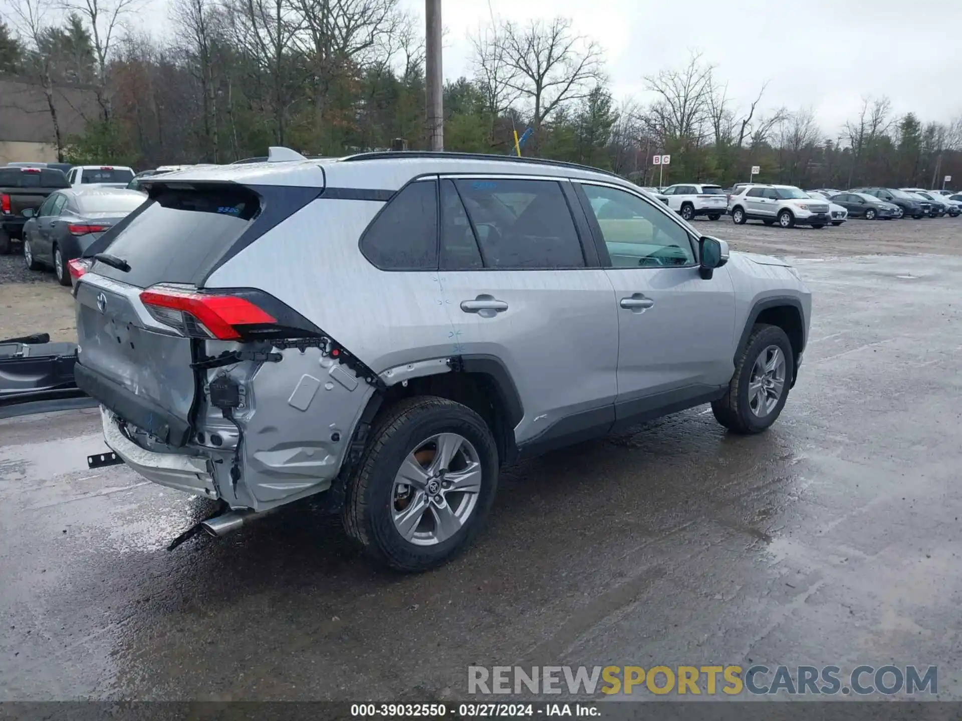 4 Photograph of a damaged car 2T3RWRFV2RW193340 TOYOTA RAV4 2024