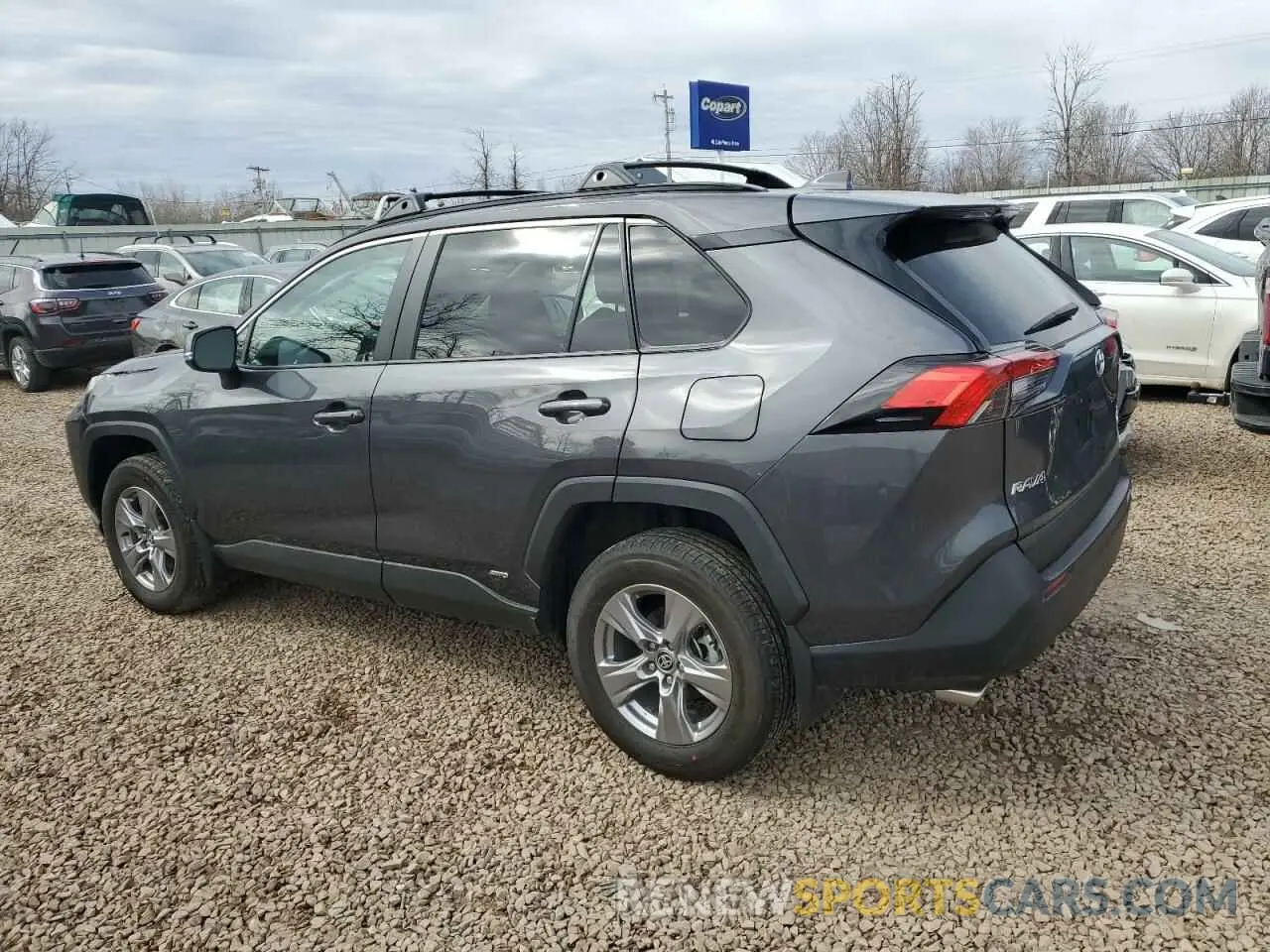 2 Photograph of a damaged car 2T3RWRFV2RW250717 TOYOTA RAV4 2024