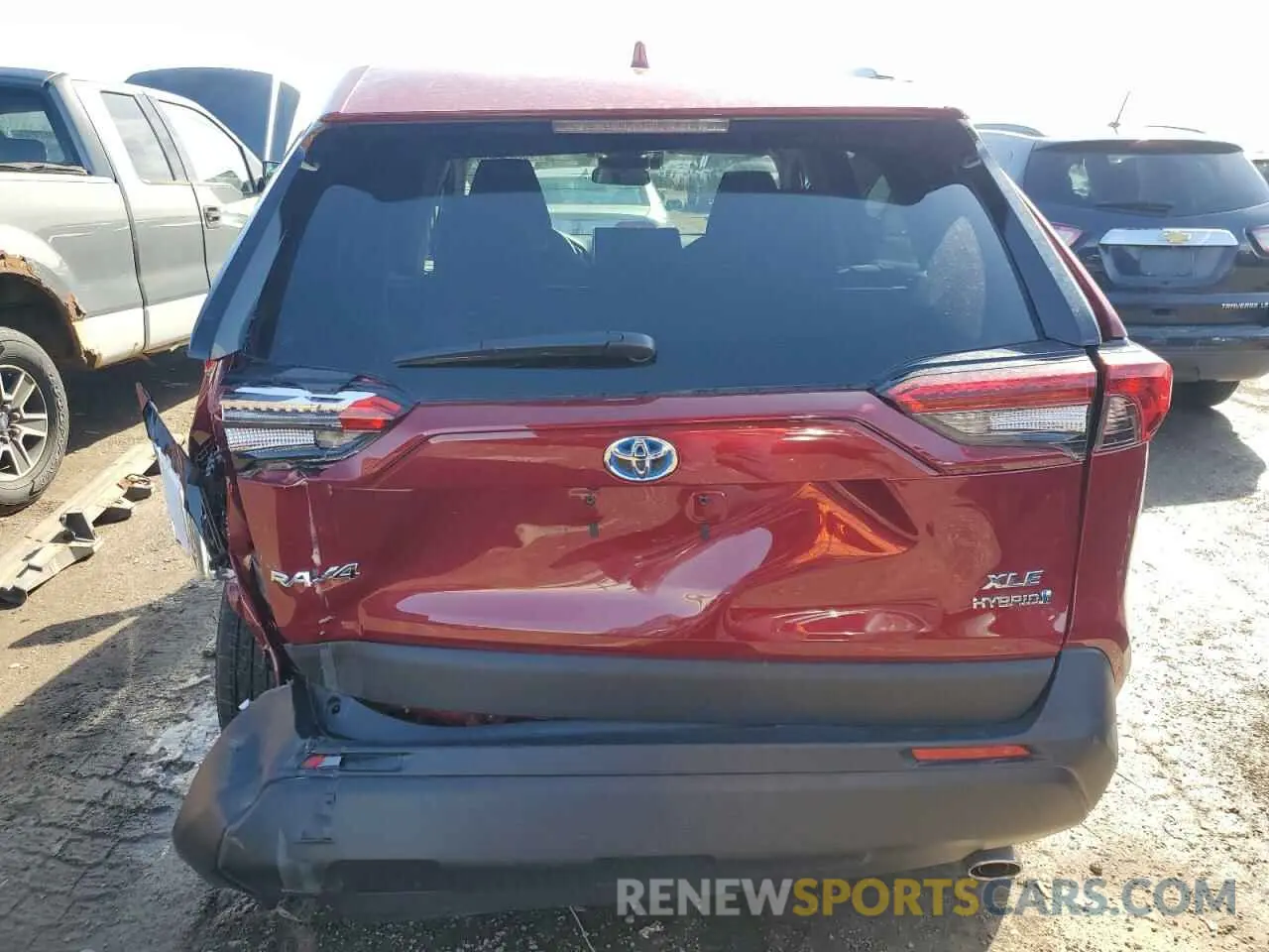 6 Photograph of a damaged car 2T3RWRFV3RW232744 TOYOTA RAV4 2024