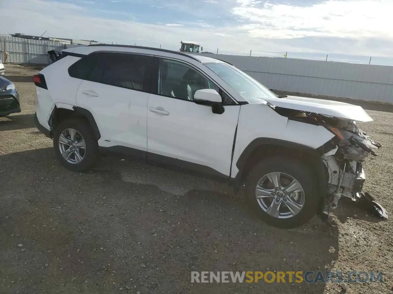 4 Photograph of a damaged car 2T3RWRFV4RW201731 TOYOTA RAV4 2024