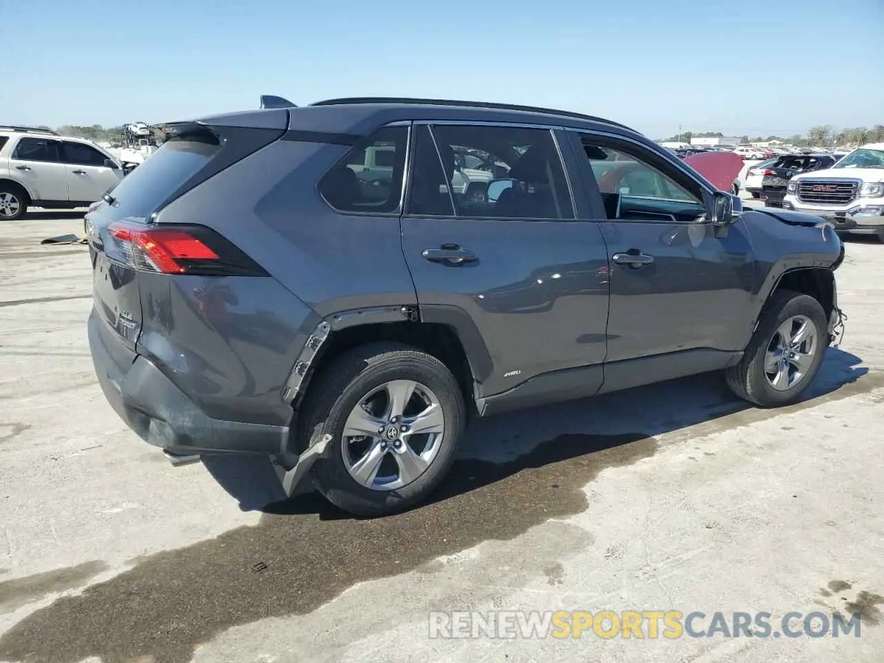 3 Photograph of a damaged car 2T3RWRFV4RW225933 TOYOTA RAV4 2024