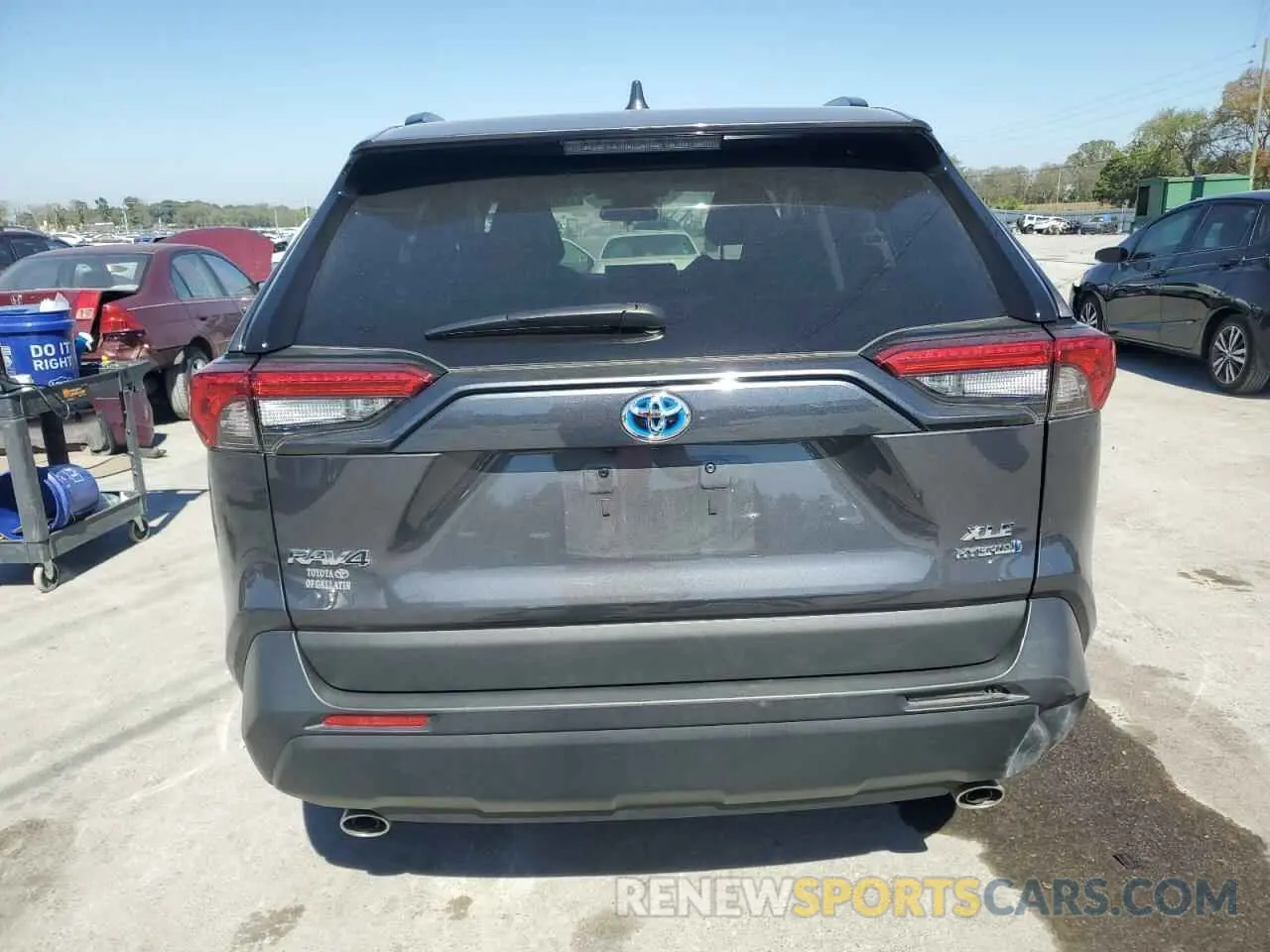 6 Photograph of a damaged car 2T3RWRFV4RW225933 TOYOTA RAV4 2024