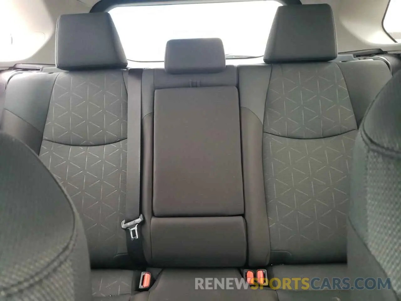 10 Photograph of a damaged car 2T3RWRFV4RW250802 TOYOTA RAV4 2024