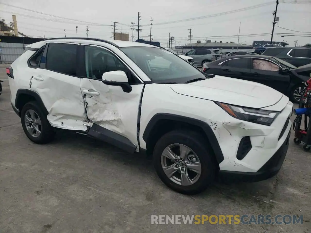 4 Photograph of a damaged car 2T3RWRFV4RW250802 TOYOTA RAV4 2024