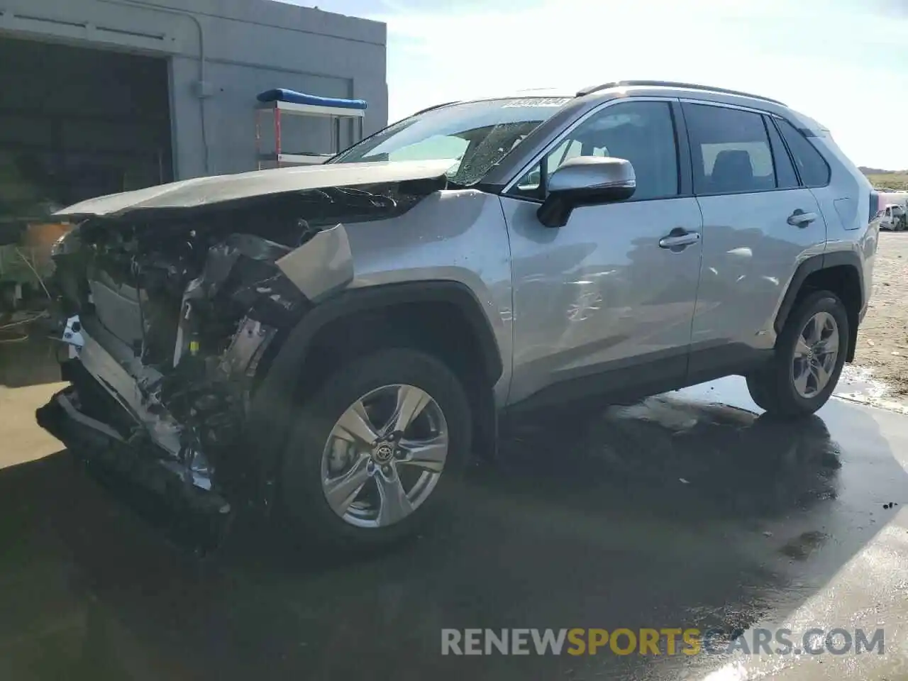 1 Photograph of a damaged car 2T3RWRFV6RW202332 TOYOTA RAV4 2024