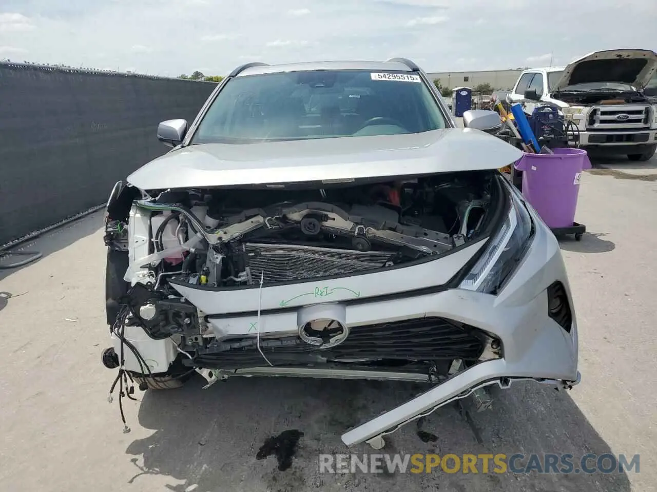 5 Photograph of a damaged car 2T3RWRFV7RW246887 TOYOTA RAV4 2024