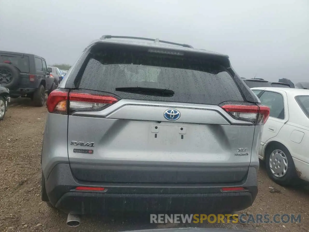 6 Photograph of a damaged car 2T3RWRFV8RW203739 TOYOTA RAV4 2024