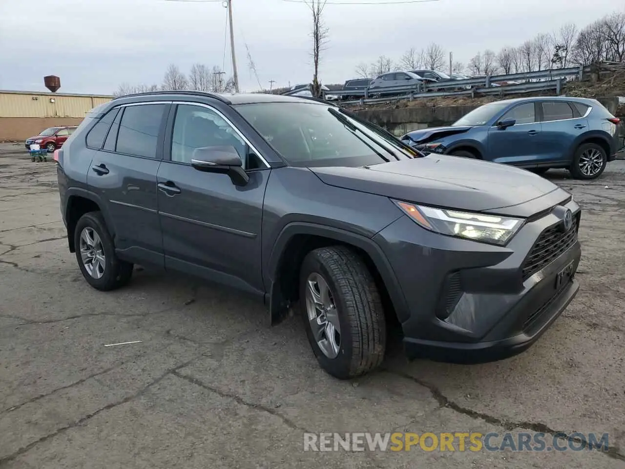 4 Photograph of a damaged car 2T3RWRFV8RW217964 TOYOTA RAV4 2024
