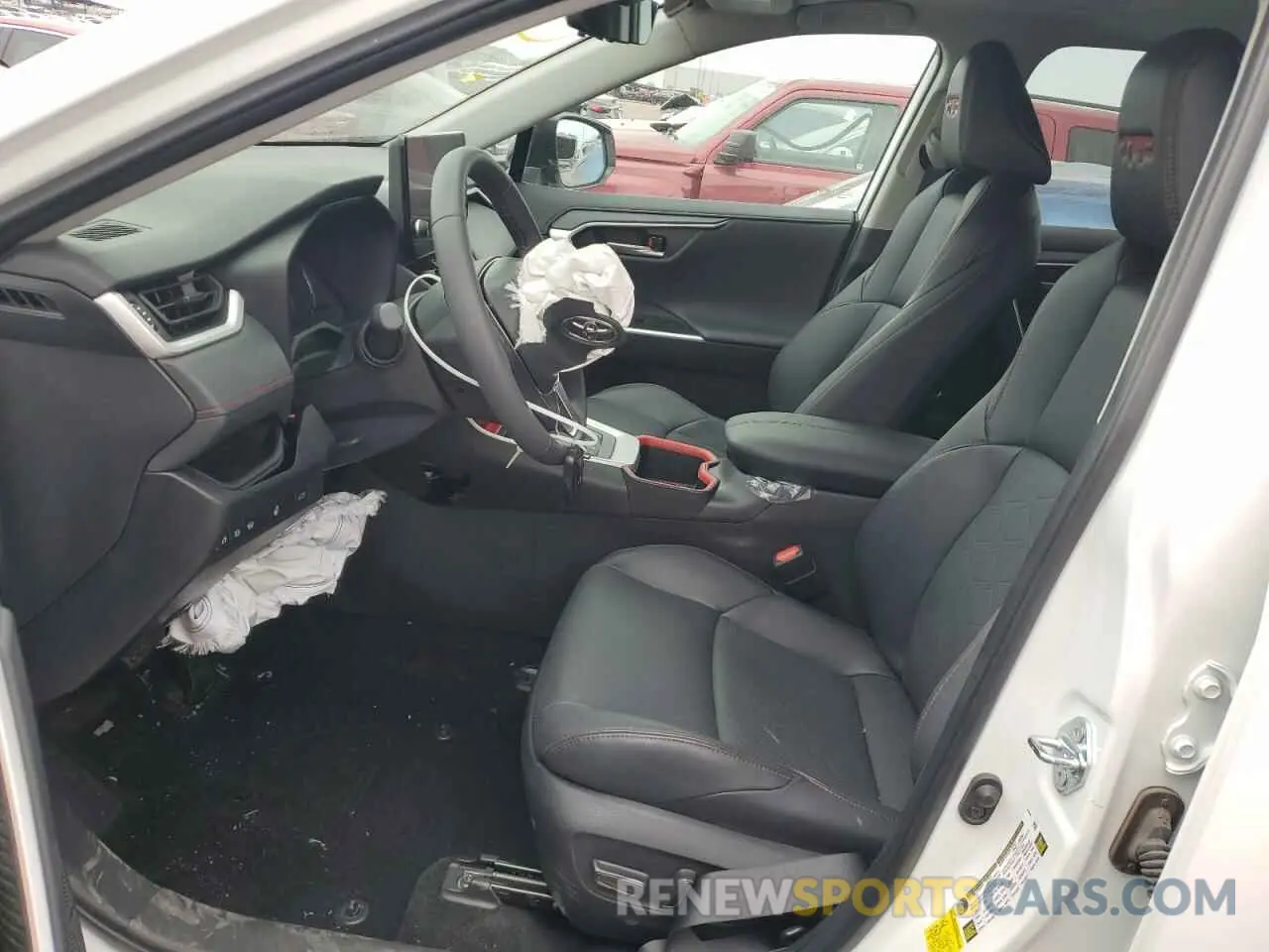7 Photograph of a damaged car 2T3S1RFV9RW415680 TOYOTA RAV4 2024