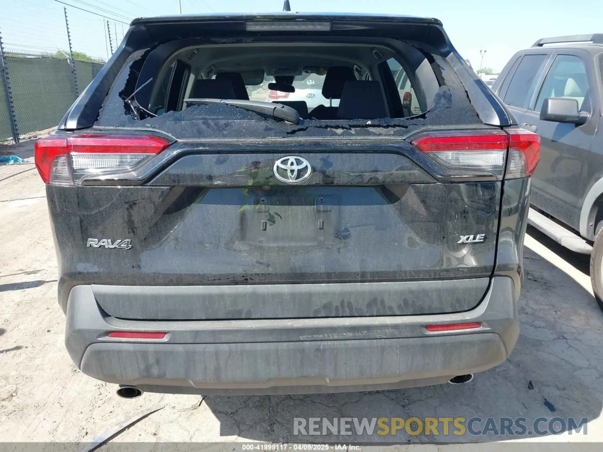 15 Photograph of a damaged car 2T3W1RFV0RC263842 TOYOTA RAV4 2024