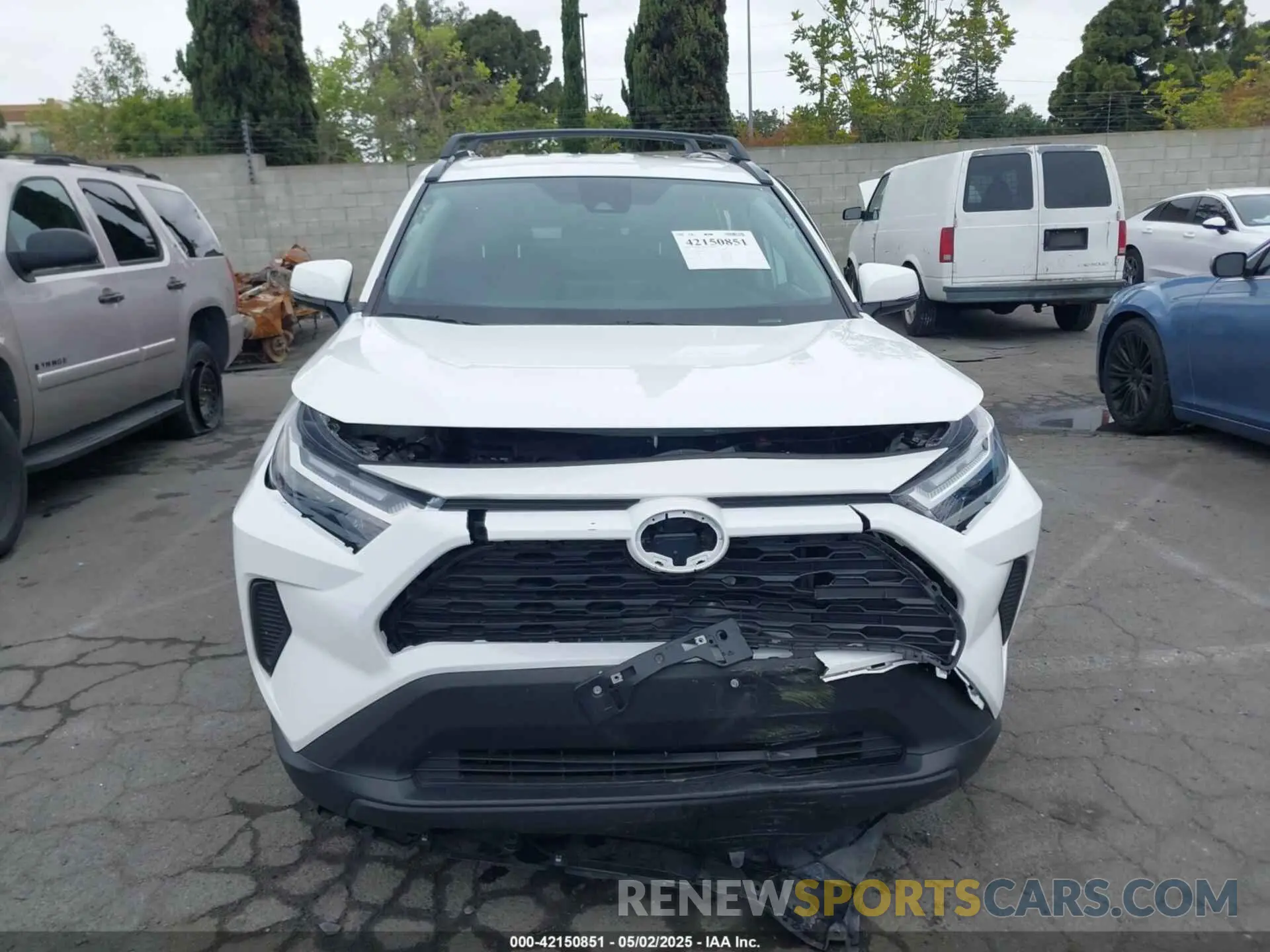12 Photograph of a damaged car 2T3W1RFV0RC277255 TOYOTA RAV4 2024