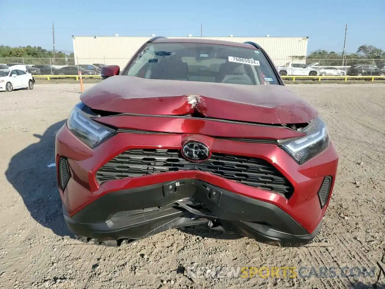 5 Photograph of a damaged car 2T3W1RFV0RW329661 TOYOTA RAV4 2024