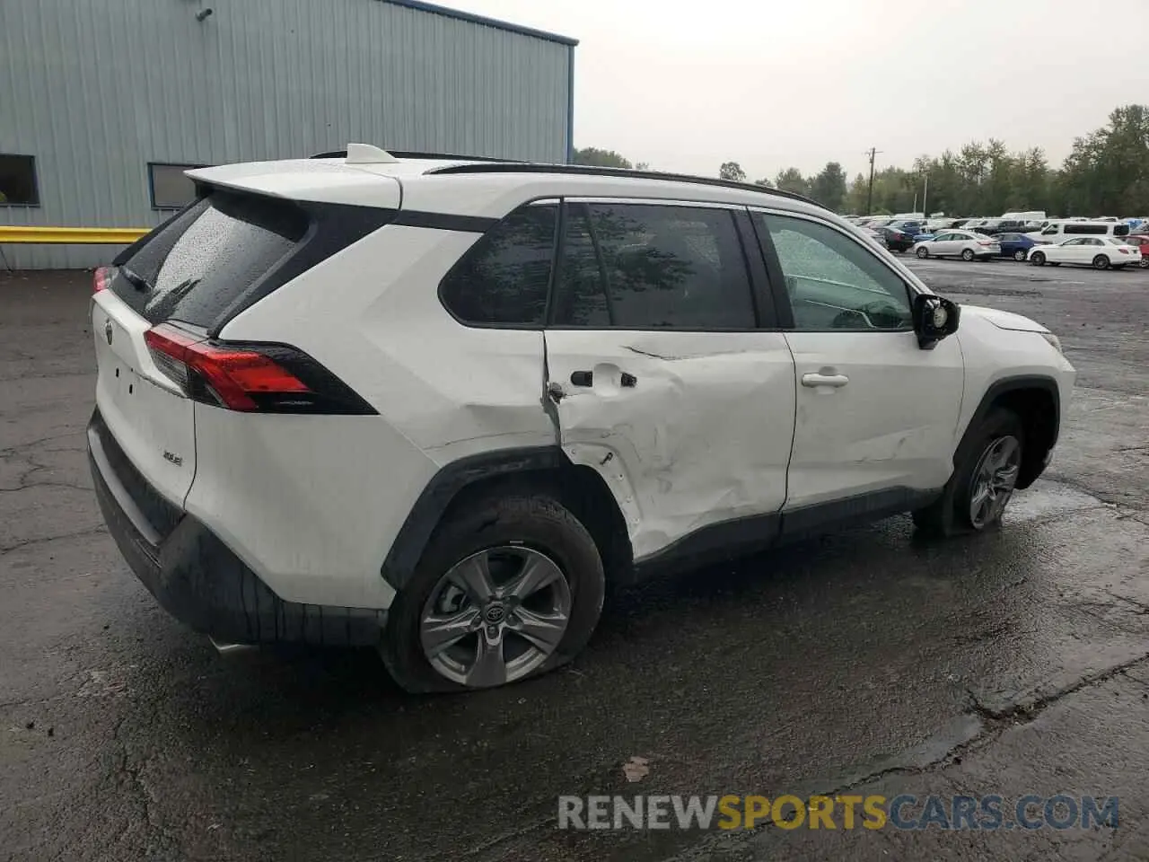 3 Photograph of a damaged car 2T3W1RFV0RW338876 TOYOTA RAV4 2024