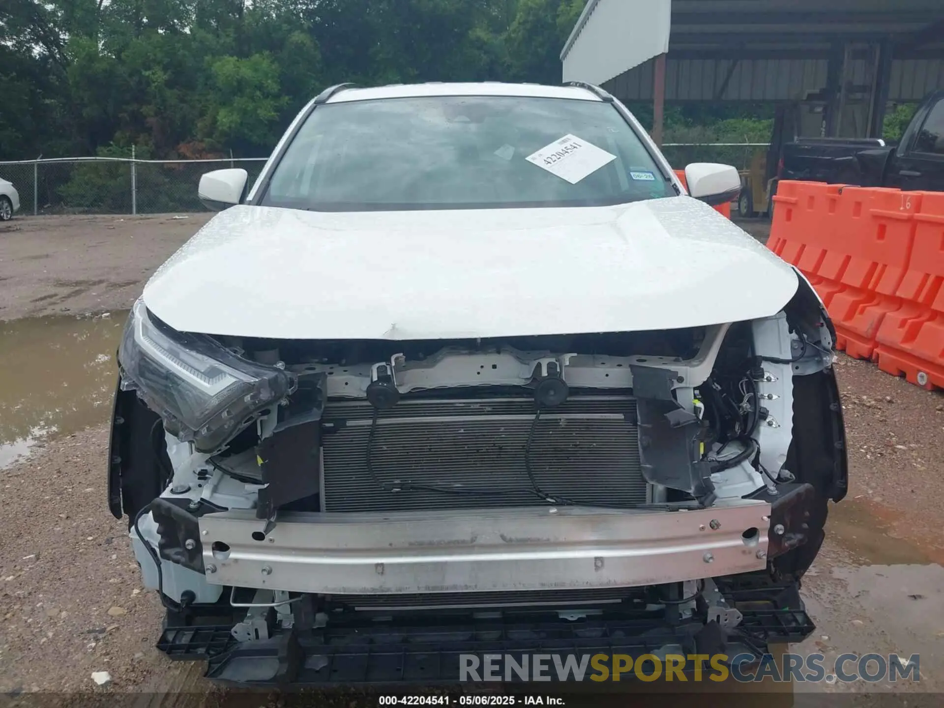 12 Photograph of a damaged car 2T3W1RFV0RW345472 TOYOTA RAV4 2024