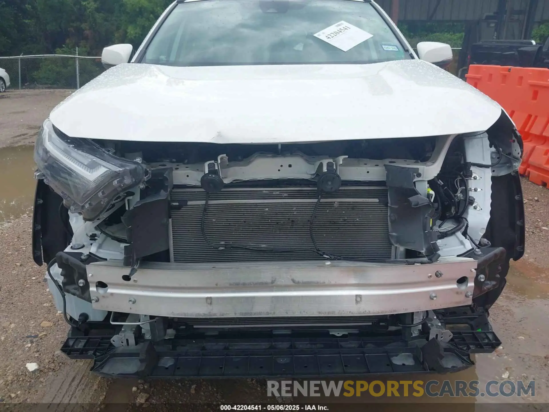 6 Photograph of a damaged car 2T3W1RFV0RW345472 TOYOTA RAV4 2024
