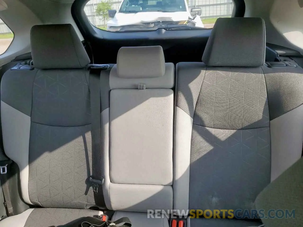 10 Photograph of a damaged car 2T3W1RFV0RW348713 TOYOTA RAV4 2024