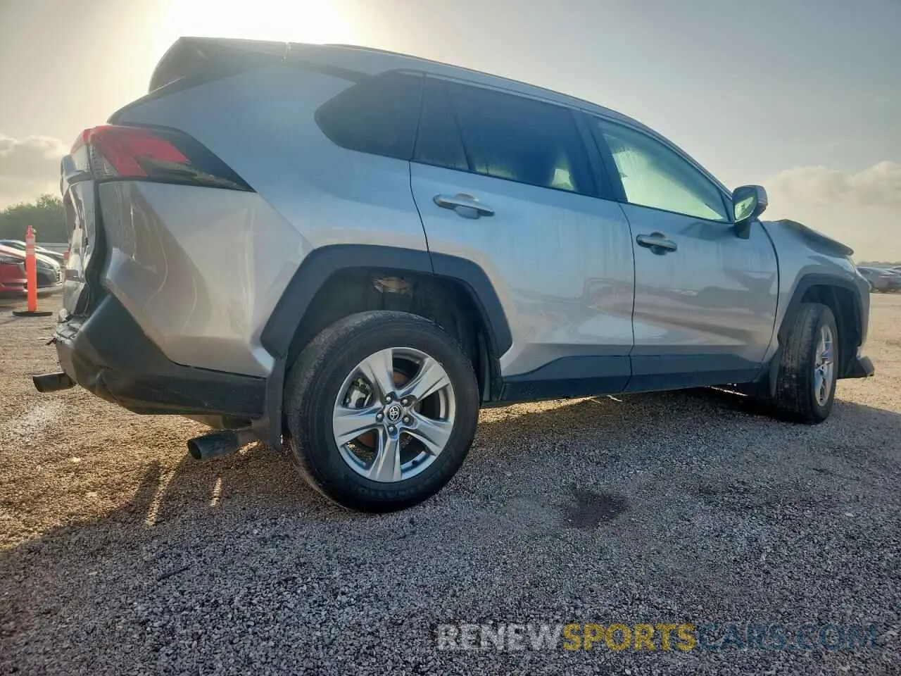 3 Photograph of a damaged car 2T3W1RFV0RW348713 TOYOTA RAV4 2024