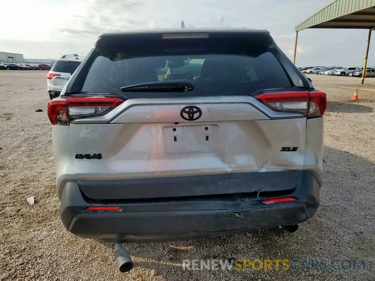 6 Photograph of a damaged car 2T3W1RFV0RW348713 TOYOTA RAV4 2024