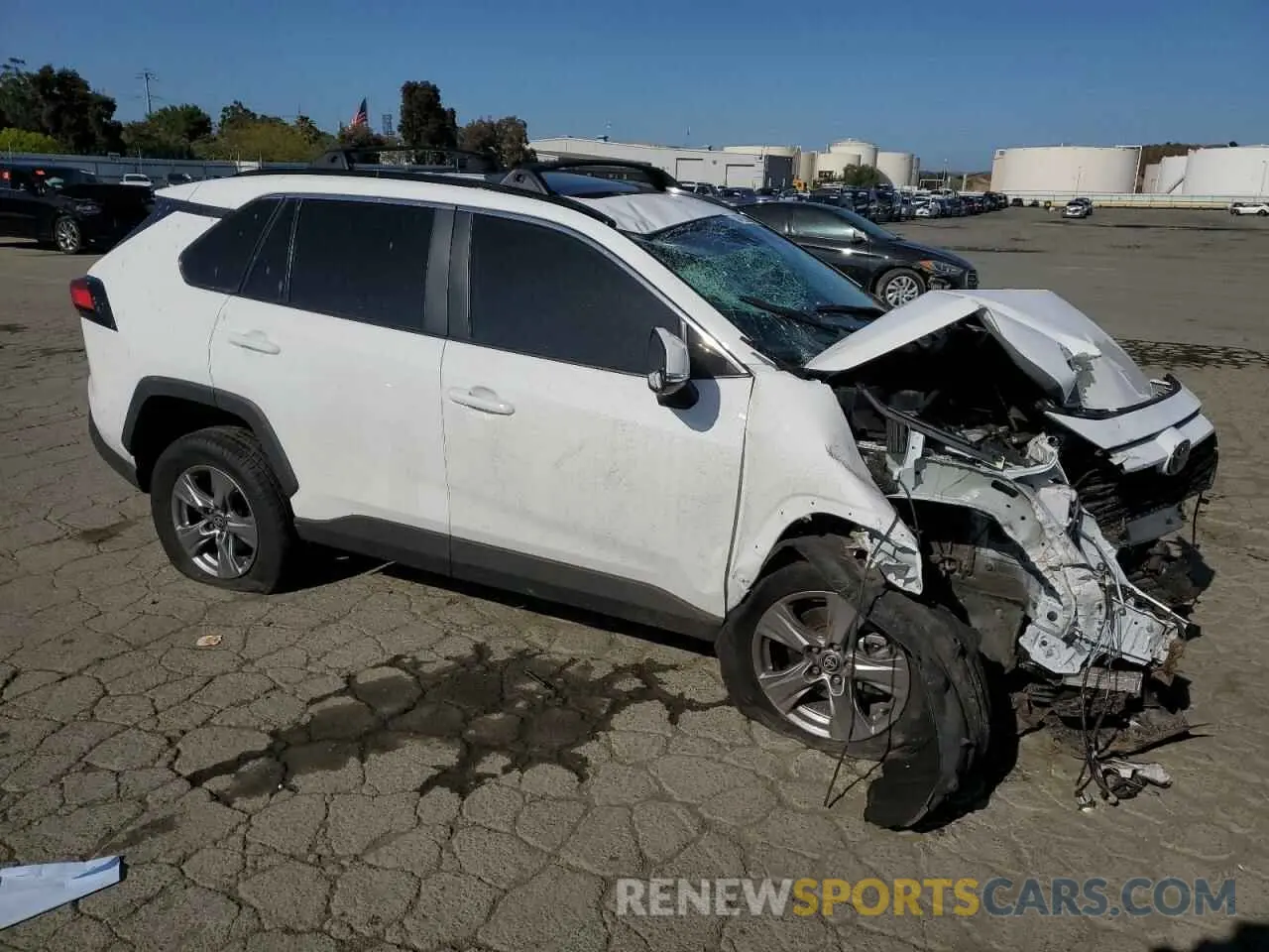 4 Photograph of a damaged car 2T3W1RFV0RW361350 TOYOTA RAV4 2024