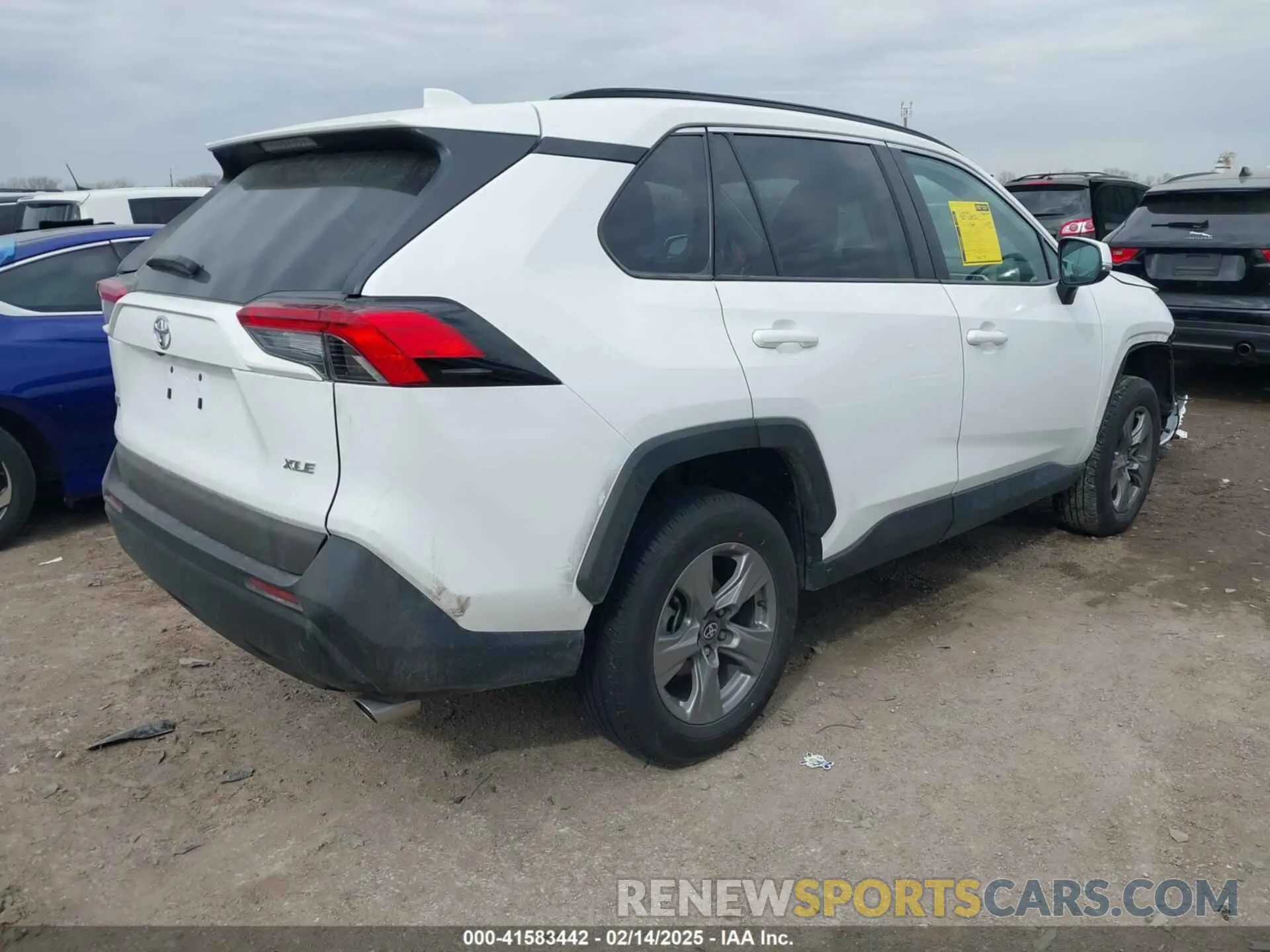 4 Photograph of a damaged car 2T3W1RFV1RC263820 TOYOTA RAV4 2024