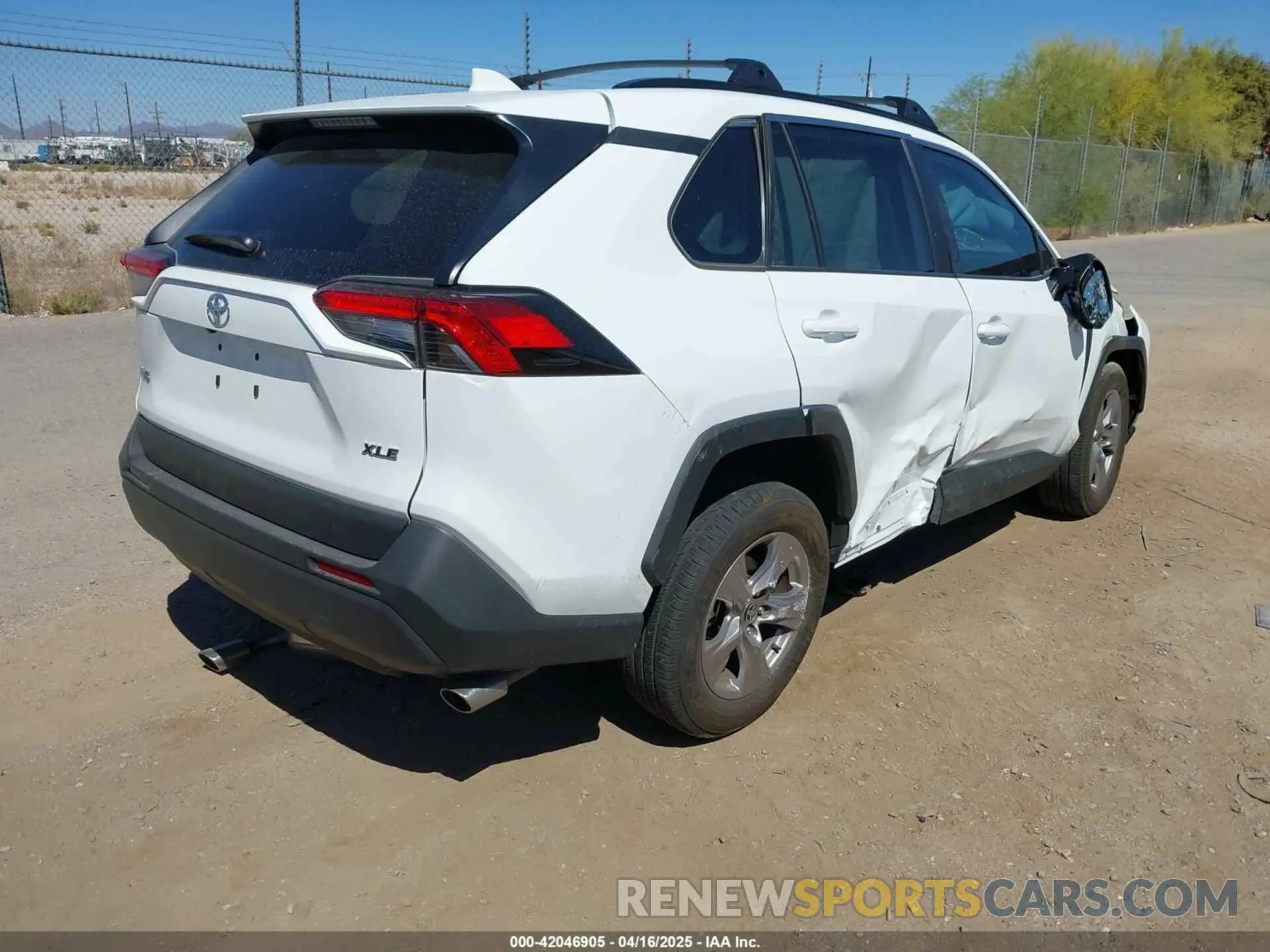 4 Photograph of a damaged car 2T3W1RFV1RC274316 TOYOTA RAV4 2024