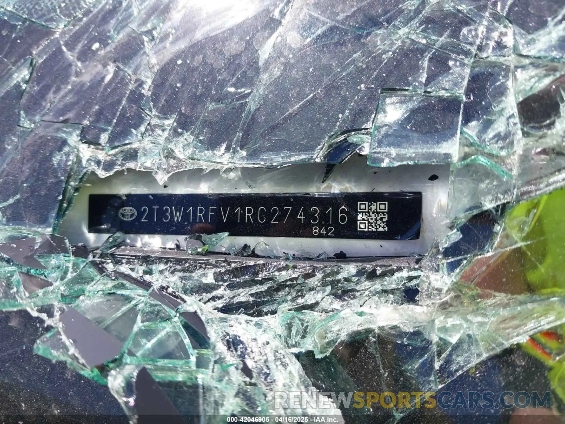 9 Photograph of a damaged car 2T3W1RFV1RC274316 TOYOTA RAV4 2024