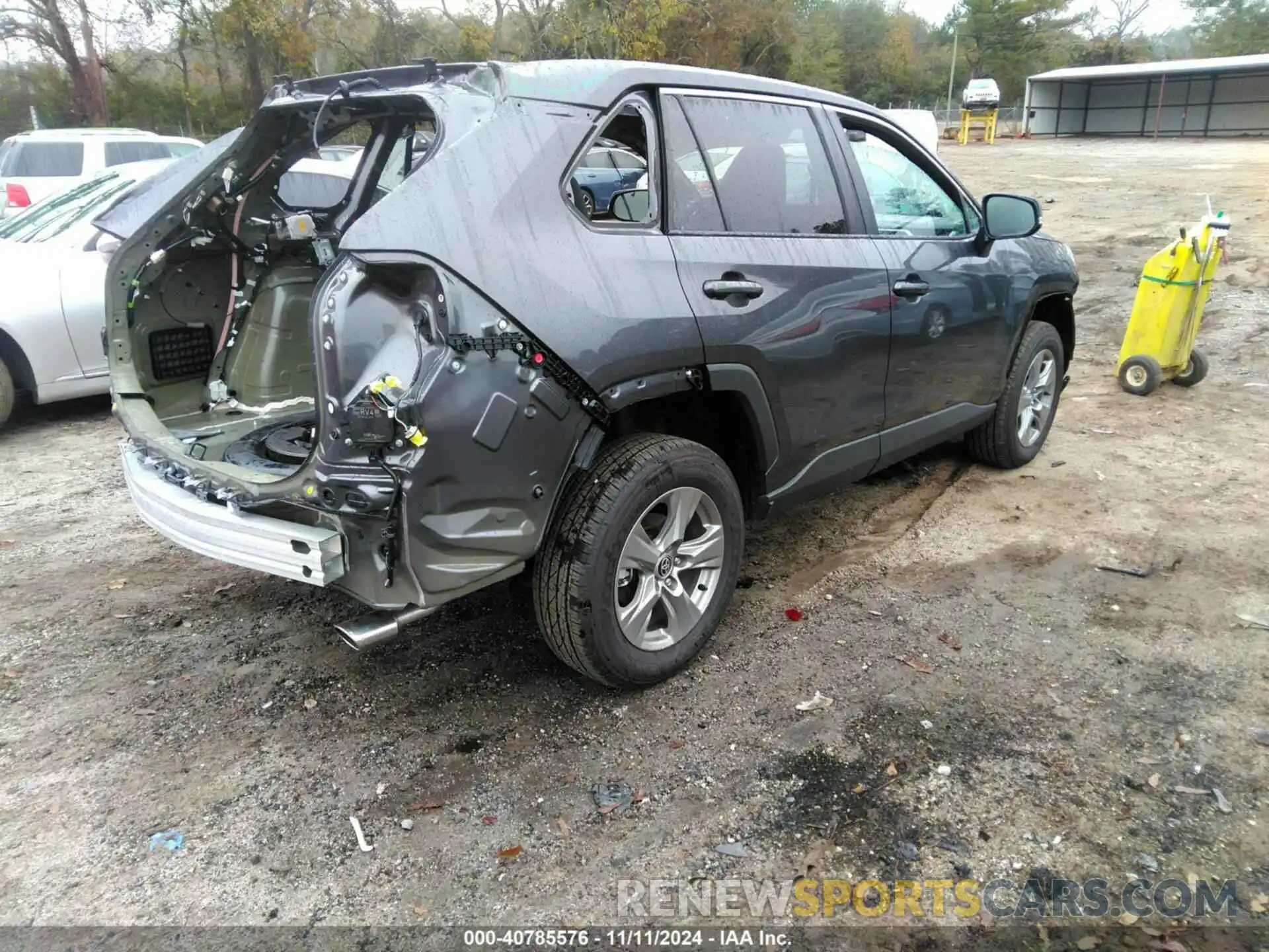 4 Photograph of a damaged car 2T3W1RFV1RW343505 TOYOTA RAV4 2024