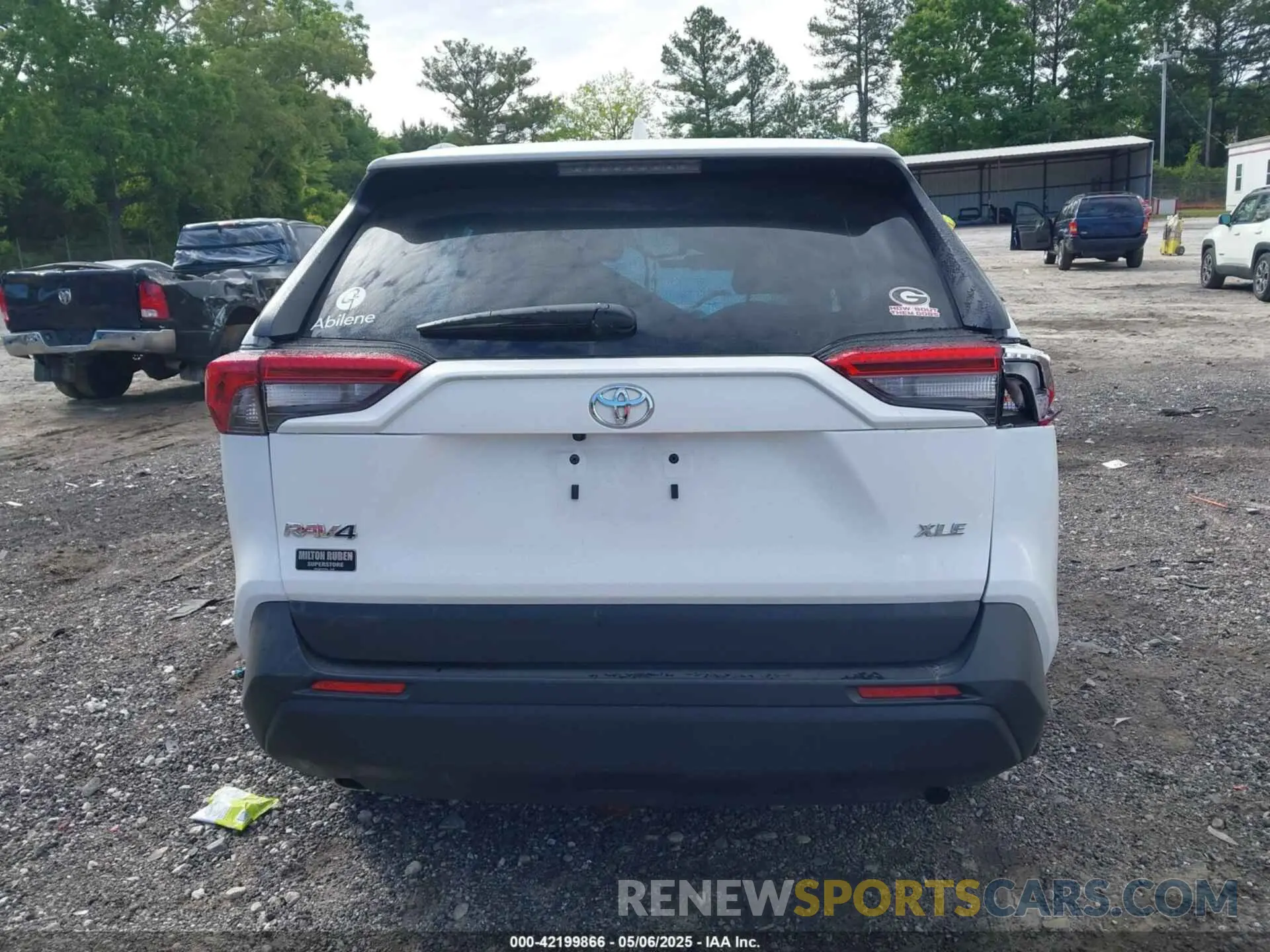 15 Photograph of a damaged car 2T3W1RFV1RW351958 TOYOTA RAV4 2024