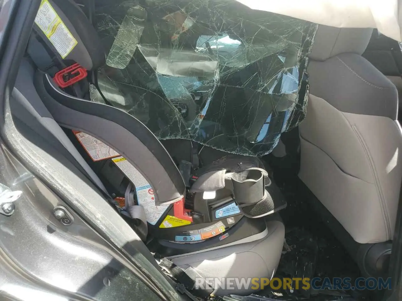 10 Photograph of a damaged car 2T3W1RFV2RC279167 TOYOTA RAV4 2024