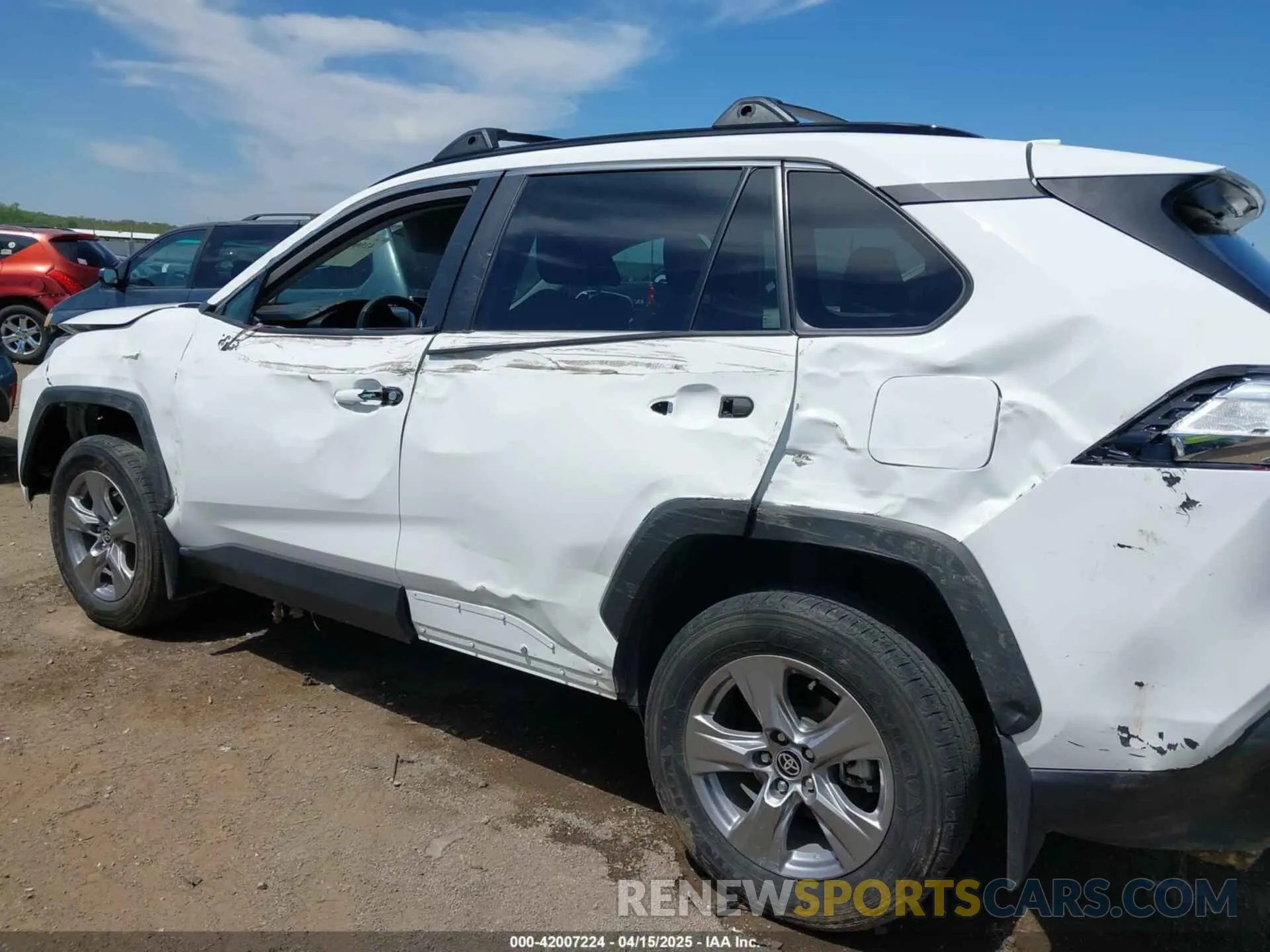 14 Photograph of a damaged car 2T3W1RFV2RW302140 TOYOTA RAV4 2024