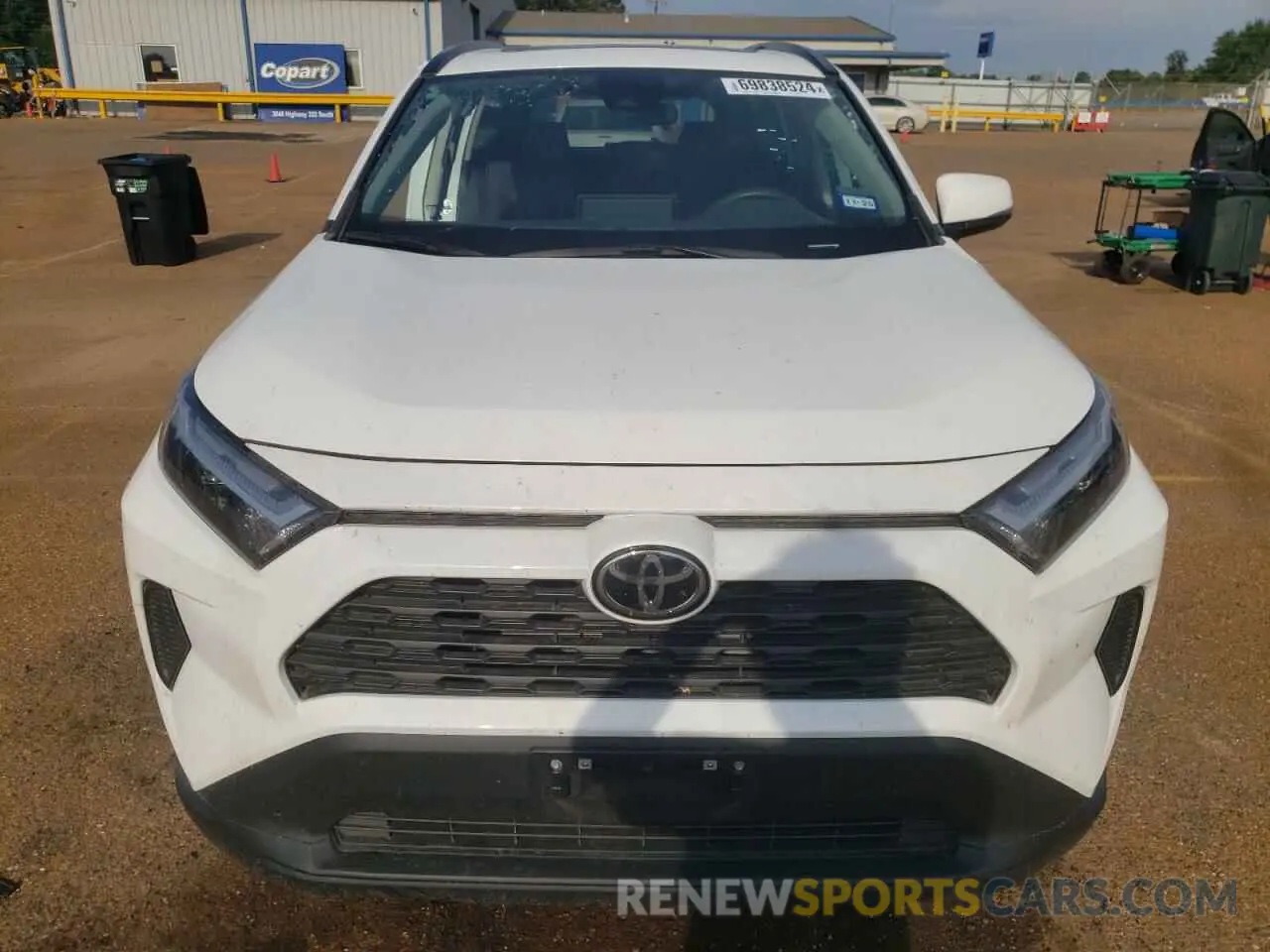 5 Photograph of a damaged car 2T3W1RFV2RW302879 TOYOTA RAV4 2024