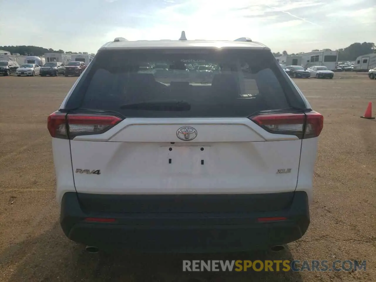6 Photograph of a damaged car 2T3W1RFV2RW302879 TOYOTA RAV4 2024