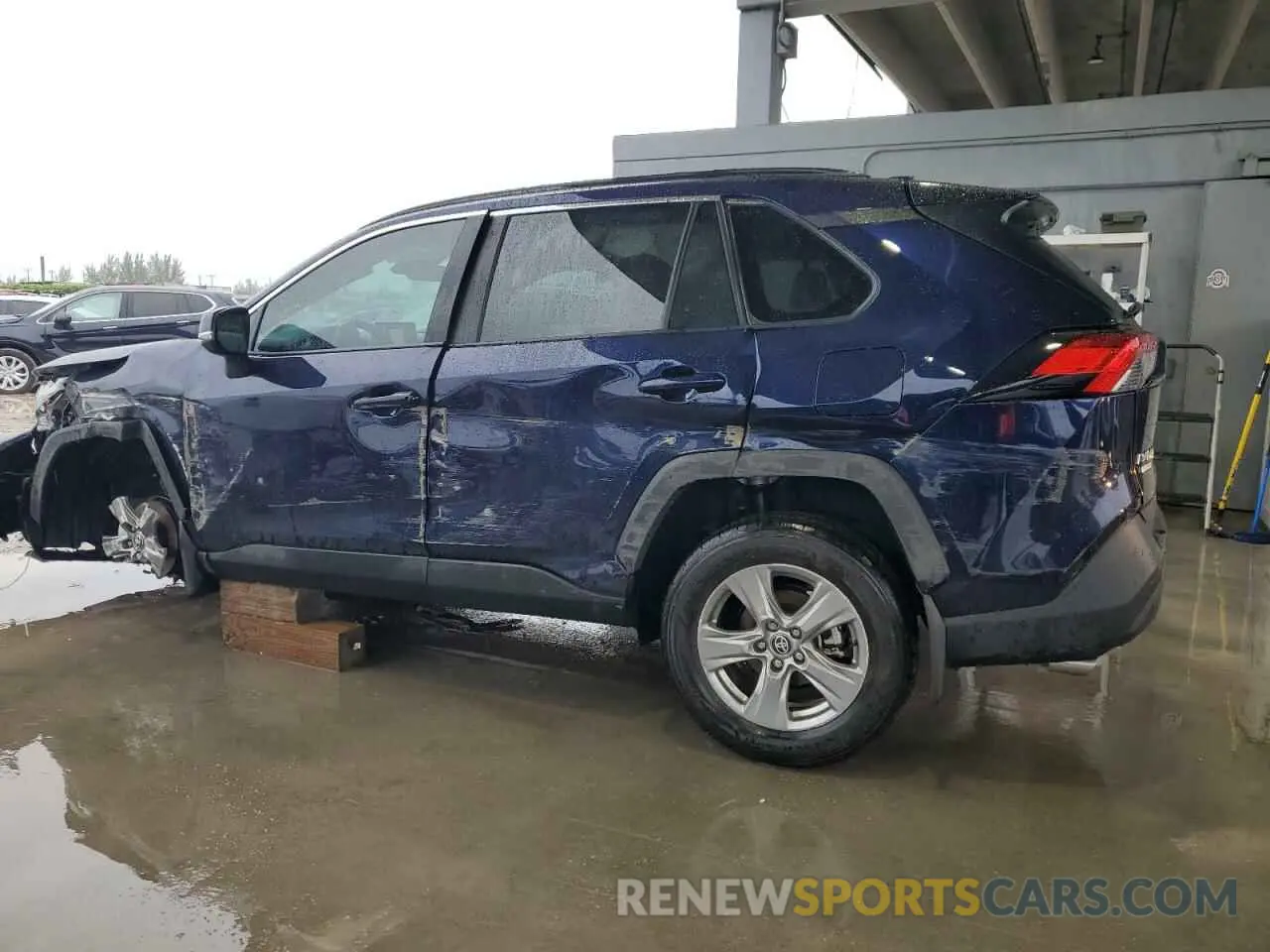 2 Photograph of a damaged car 2T3W1RFV2RW349667 TOYOTA RAV4 2024