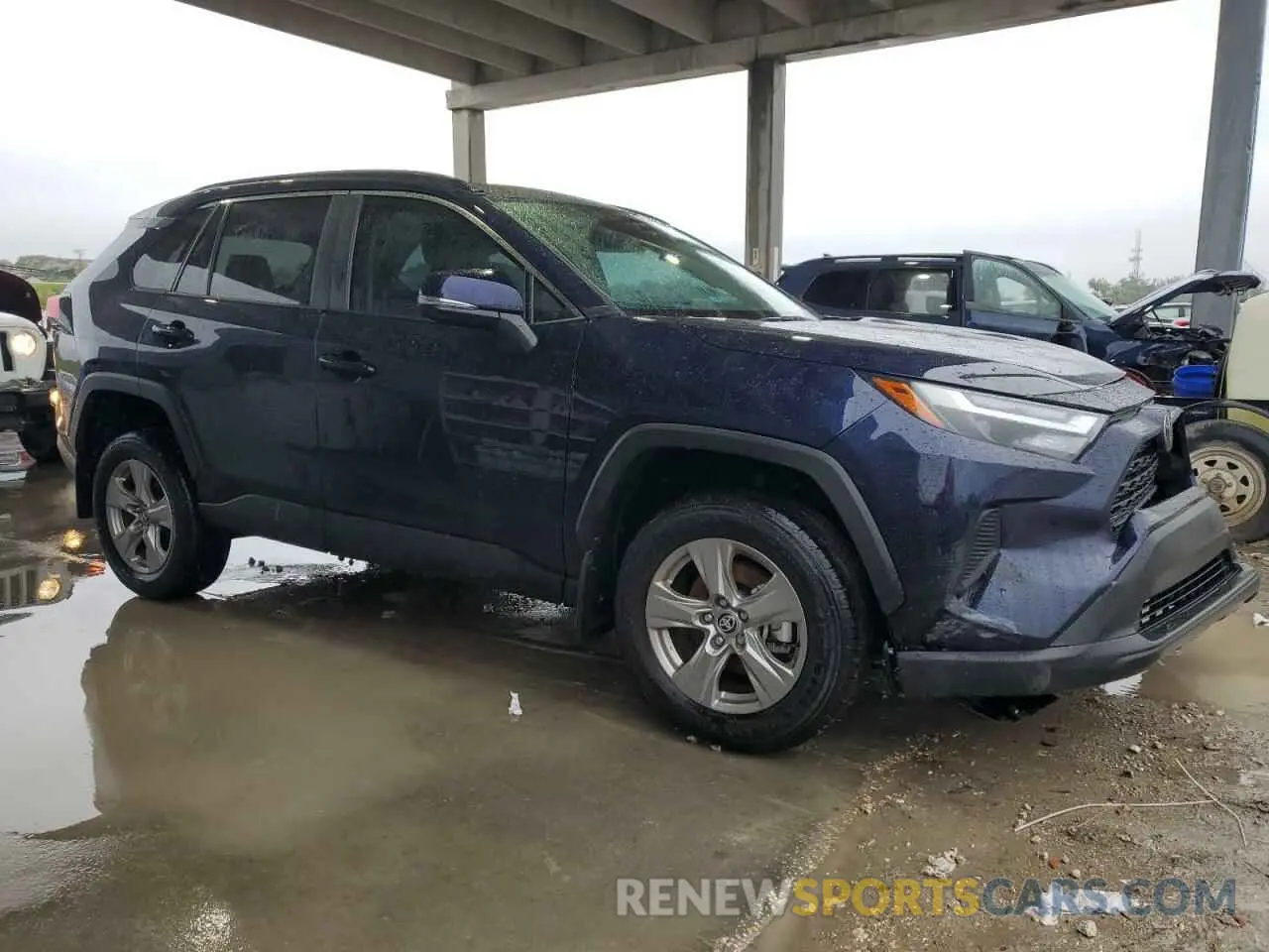 4 Photograph of a damaged car 2T3W1RFV2RW349667 TOYOTA RAV4 2024