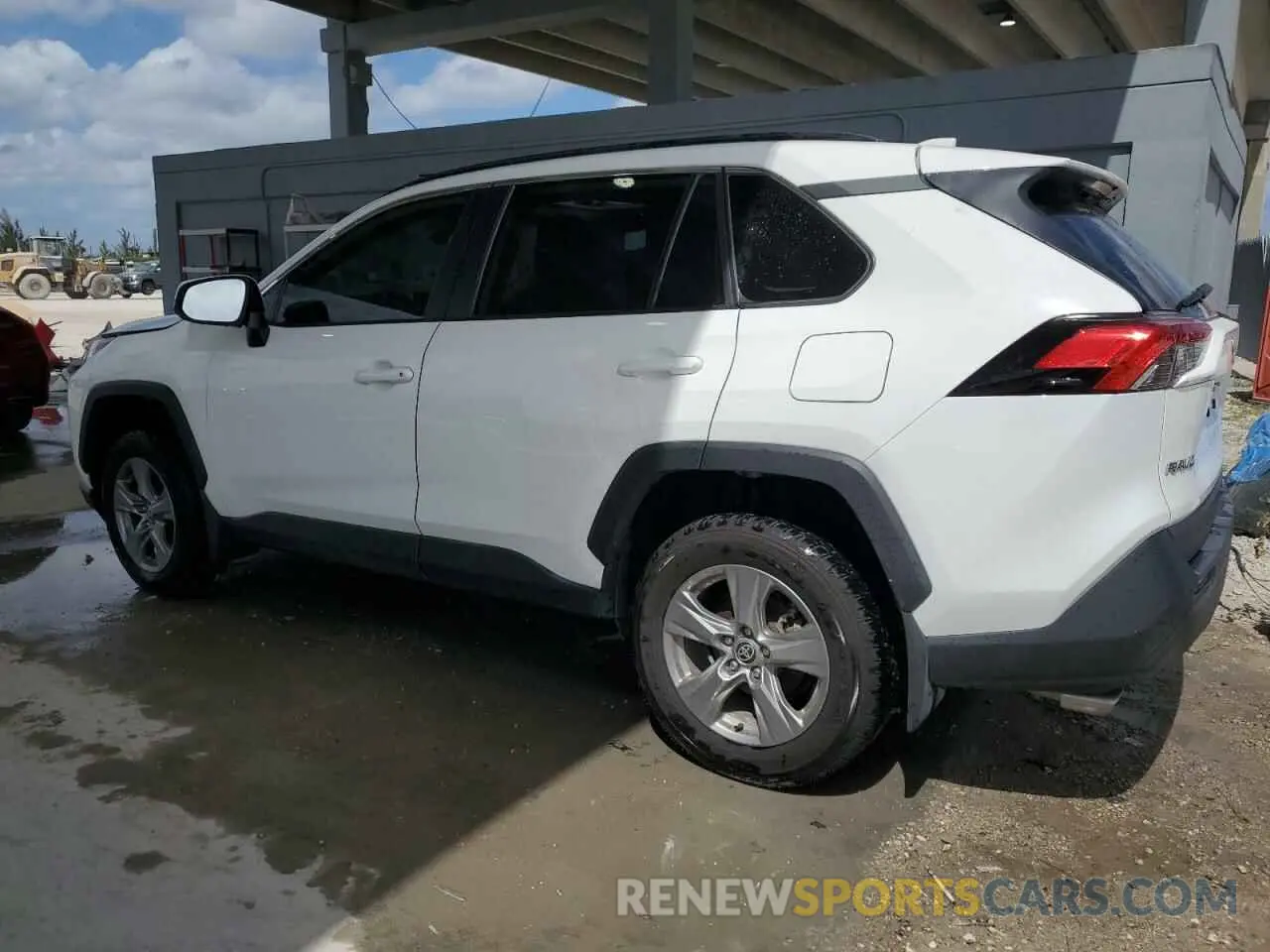 2 Photograph of a damaged car 2T3W1RFV2RW353024 TOYOTA RAV4 2024