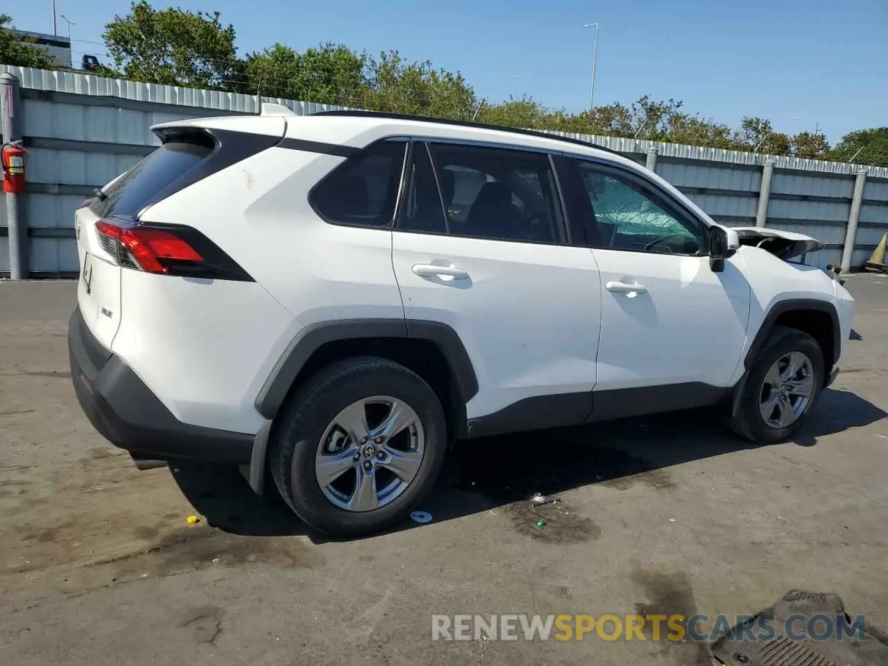 3 Photograph of a damaged car 2T3W1RFV3RC266587 TOYOTA RAV4 2024