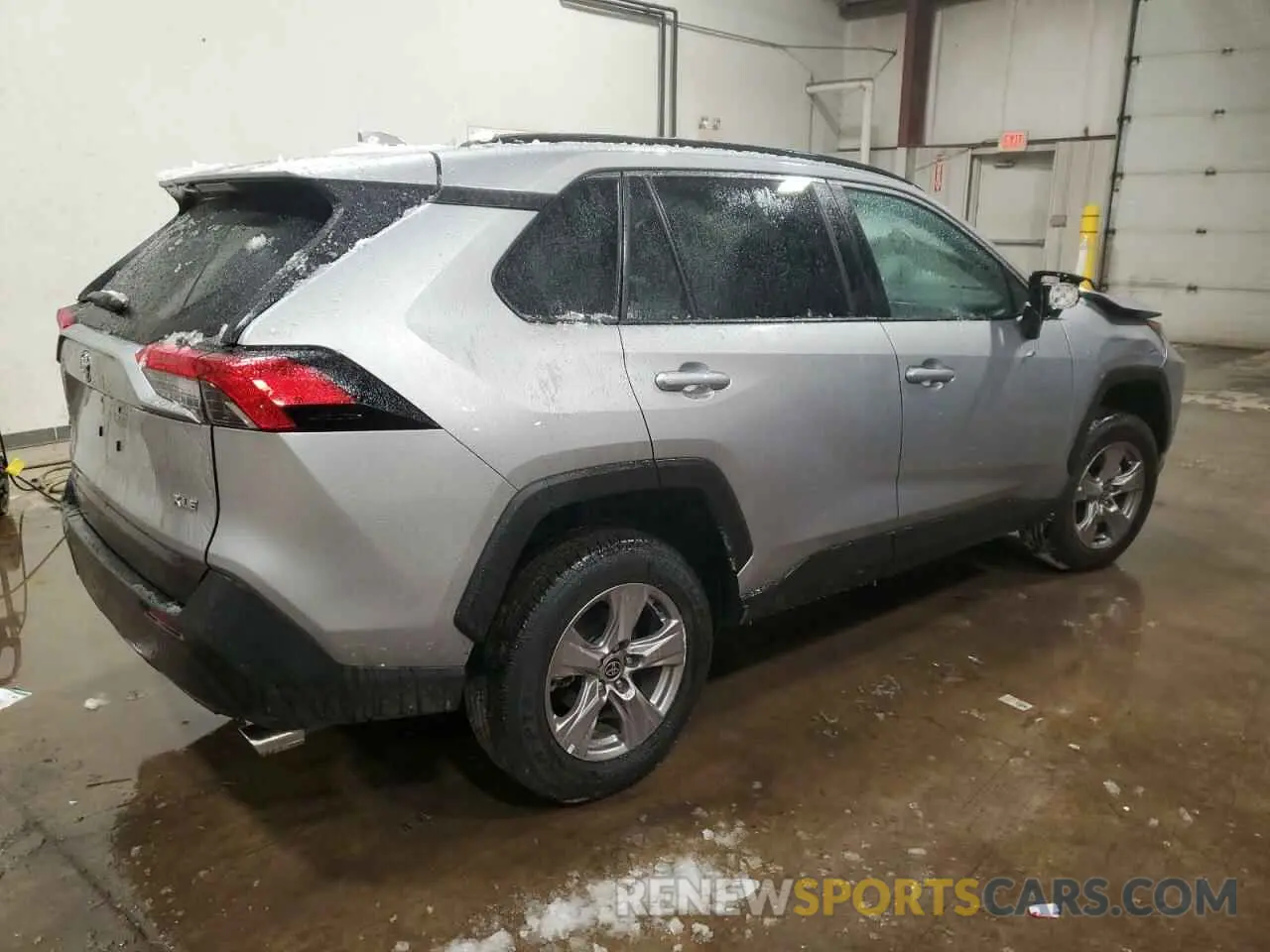 3 Photograph of a damaged car 2T3W1RFV3RC279386 TOYOTA RAV4 2024
