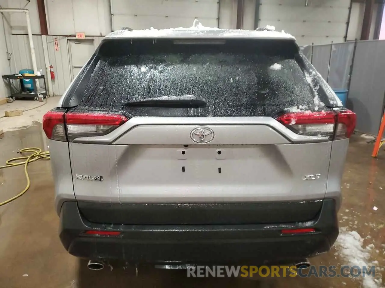 6 Photograph of a damaged car 2T3W1RFV3RC279386 TOYOTA RAV4 2024