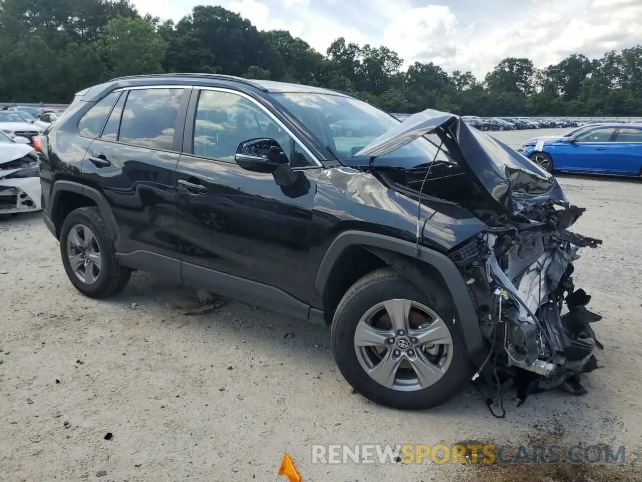 4 Photograph of a damaged car 2T3W1RFV3RC287195 TOYOTA RAV4 2024