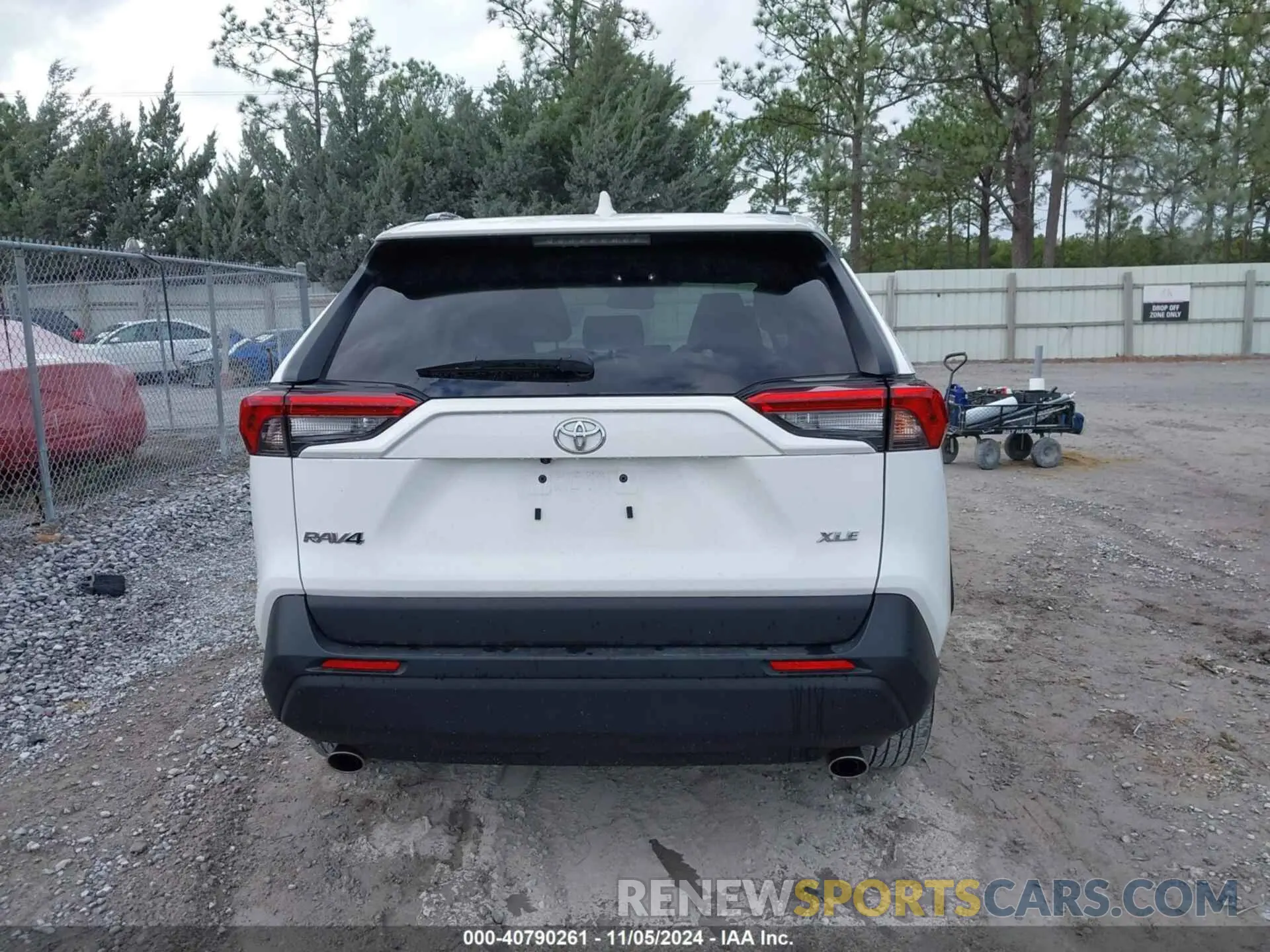 16 Photograph of a damaged car 2T3W1RFV3RW313230 TOYOTA RAV4 2024