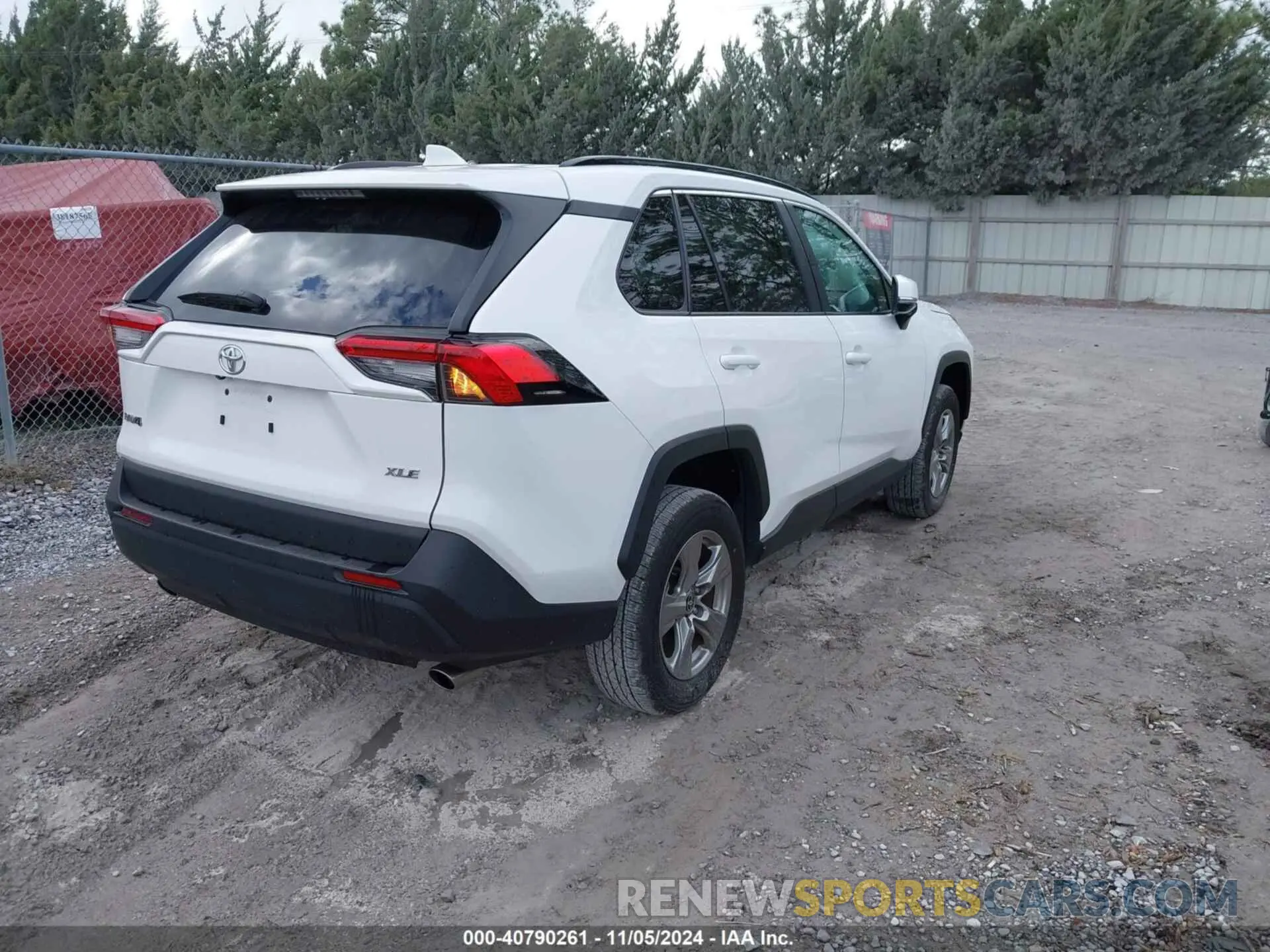 4 Photograph of a damaged car 2T3W1RFV3RW313230 TOYOTA RAV4 2024