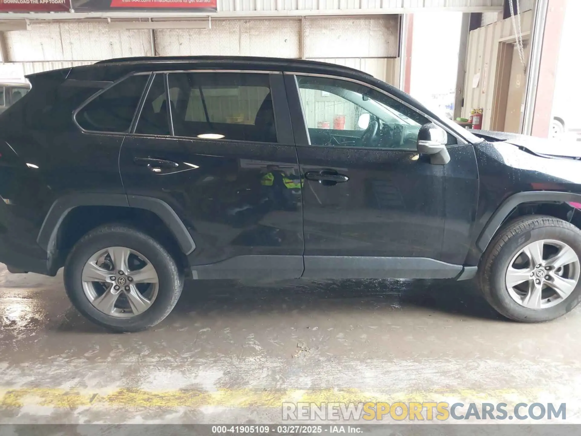 14 Photograph of a damaged car 2T3W1RFV3RW319514 TOYOTA RAV4 2024
