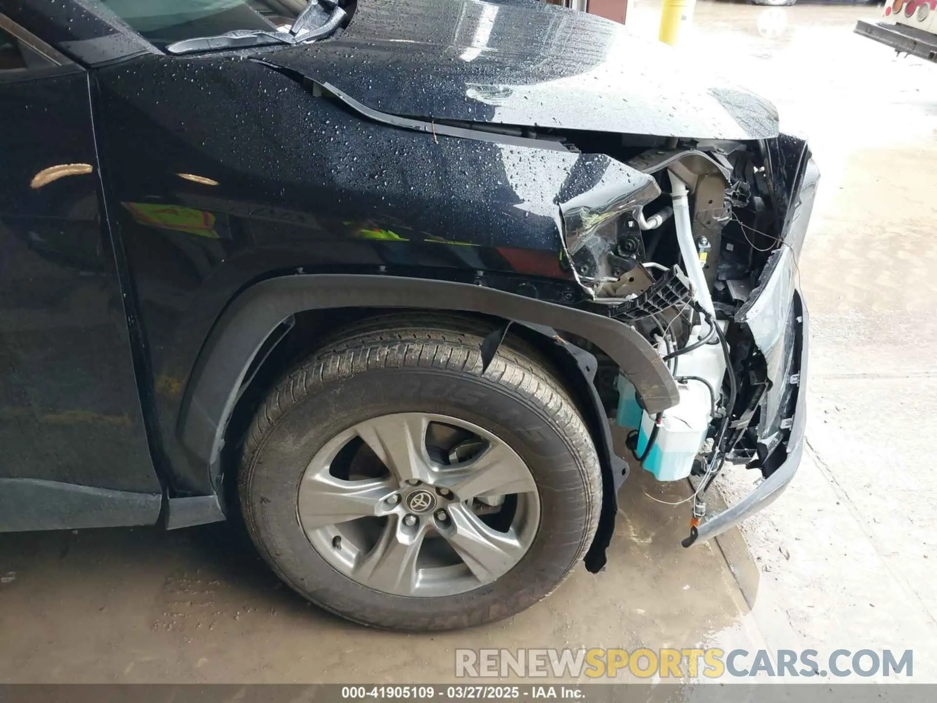 6 Photograph of a damaged car 2T3W1RFV3RW319514 TOYOTA RAV4 2024