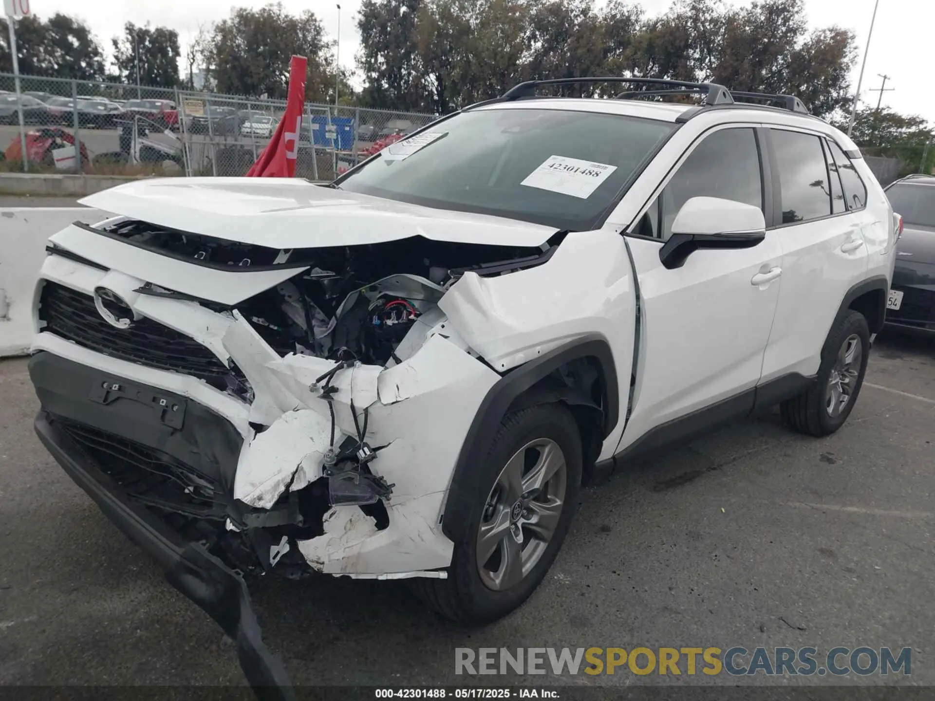 2 Photograph of a damaged car 2T3W1RFV4RC281602 TOYOTA RAV4 2024