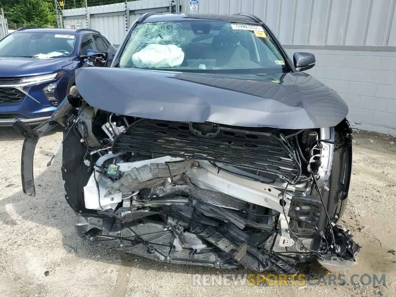 5 Photograph of a damaged car 2T3W1RFV4RW334359 TOYOTA RAV4 2024